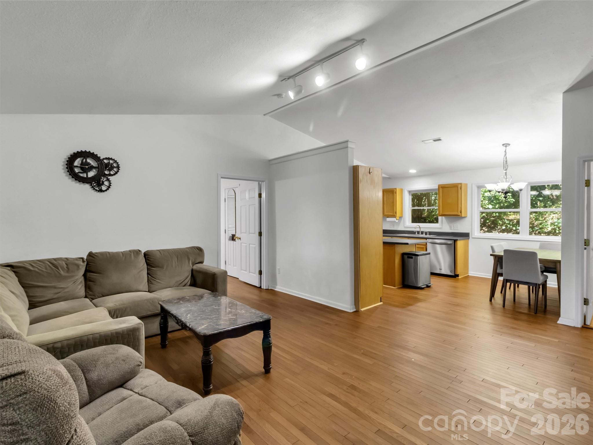 115 Knoll Ridge Lane — Waynesville