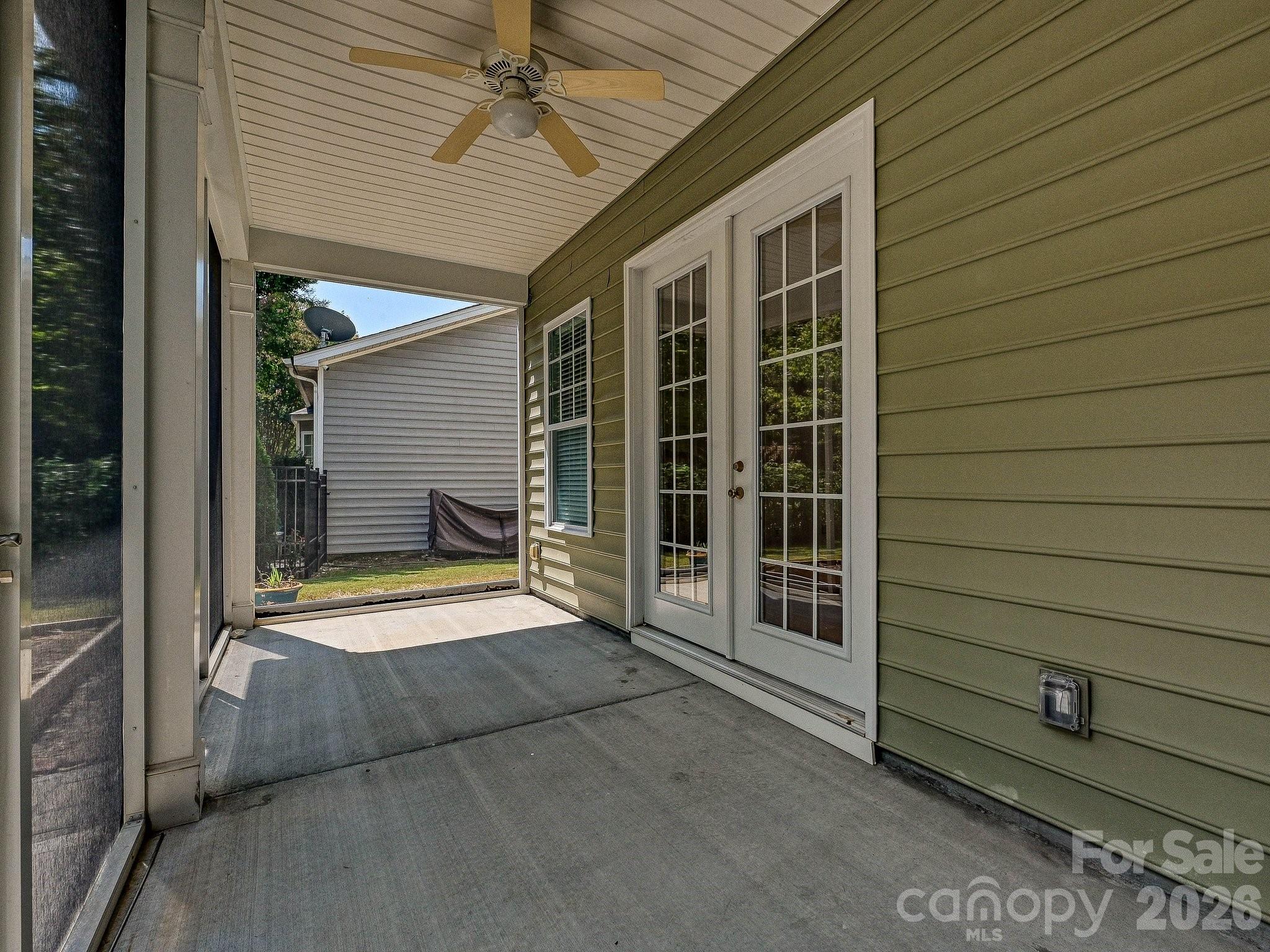 1021 Knob Creek Lane — Tega Cay