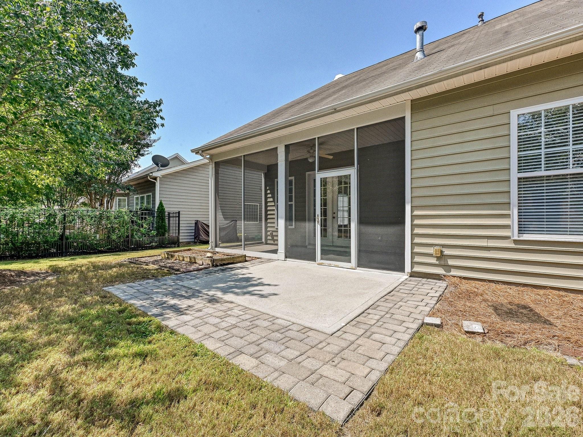 1021 Knob Creek Lane — Tega Cay