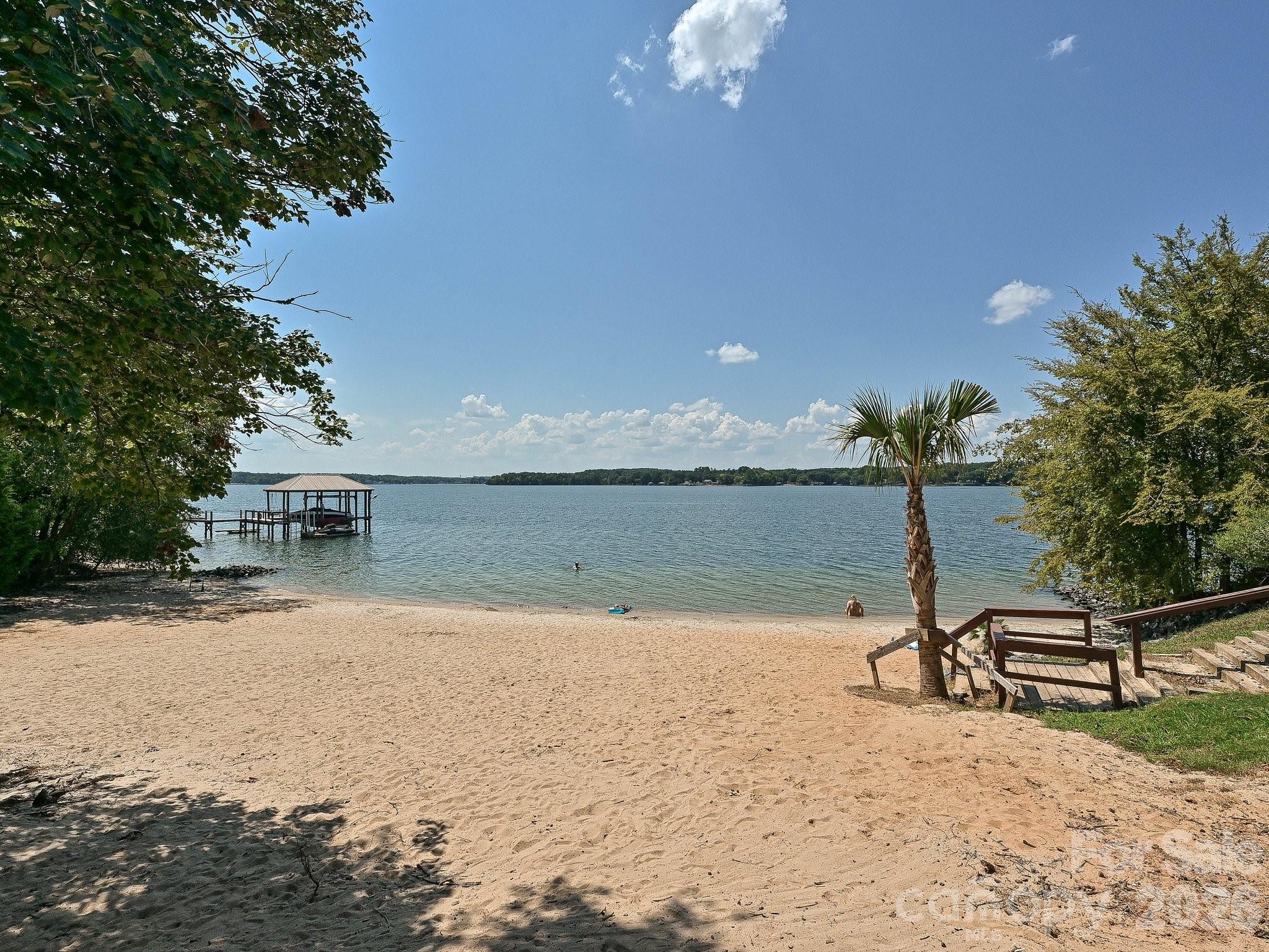 1021 Knob Creek Lane — Tega Cay