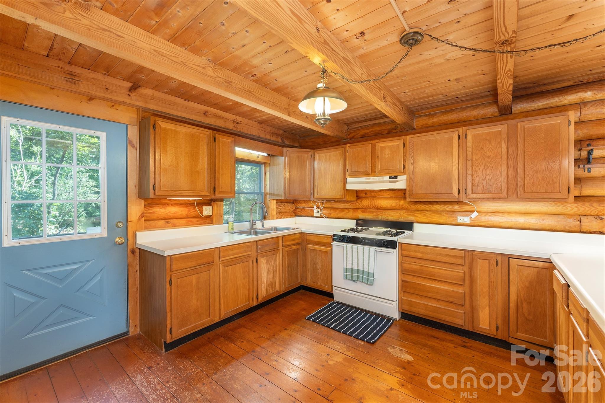 157 Spring Valley Drive — Union Mills