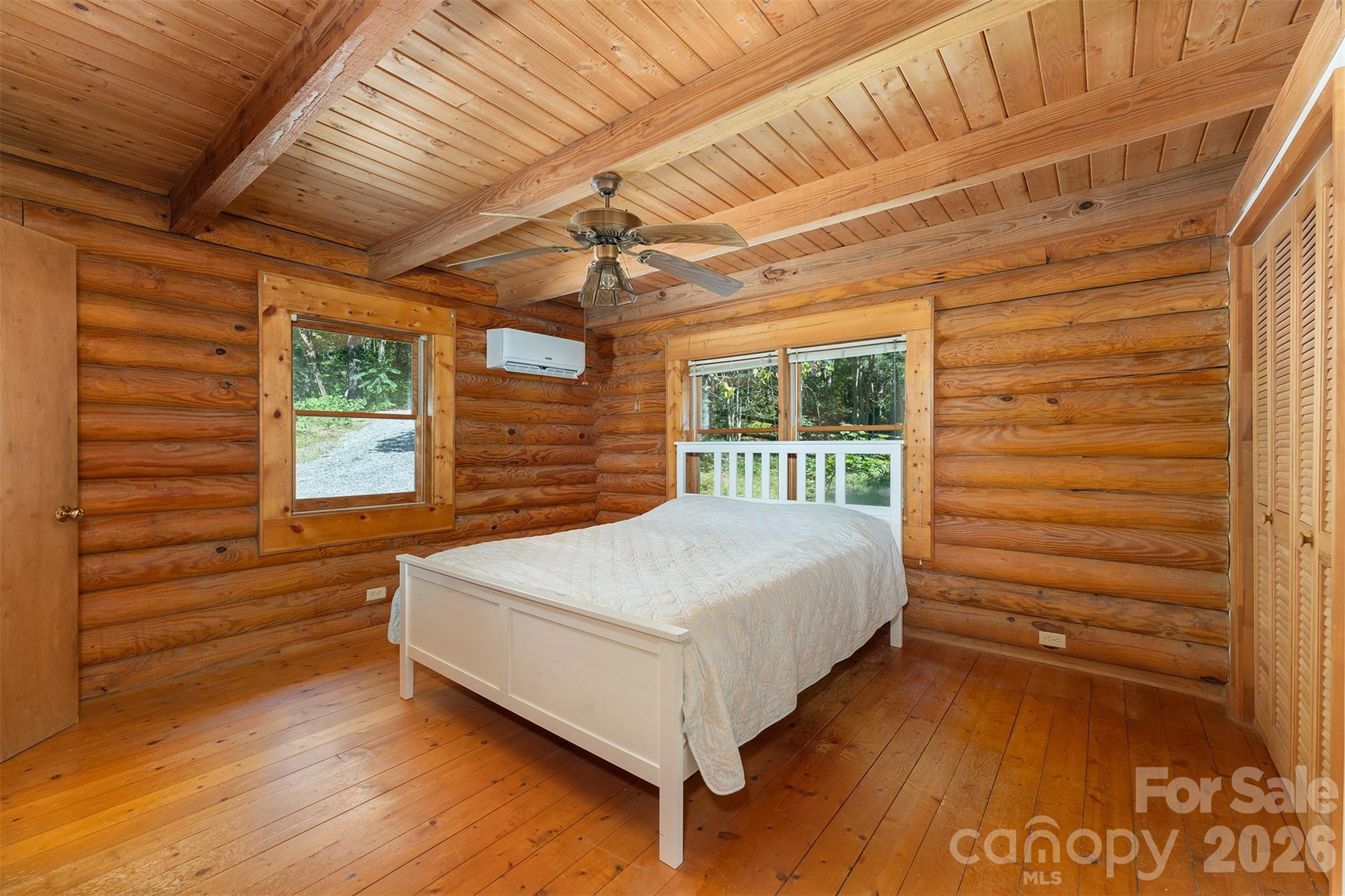 157 Spring Valley Drive — Union Mills