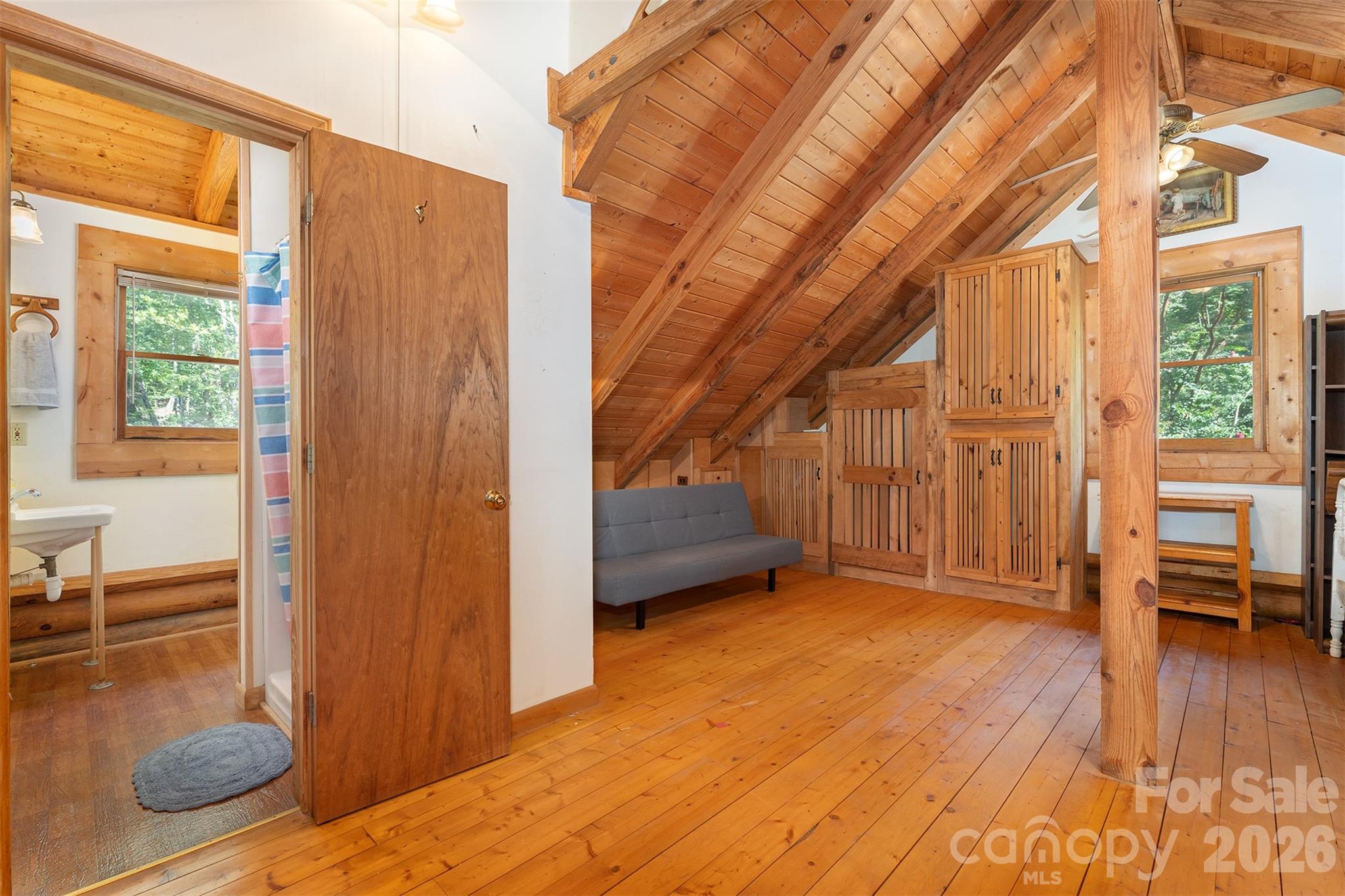 157 Spring Valley Drive — Union Mills