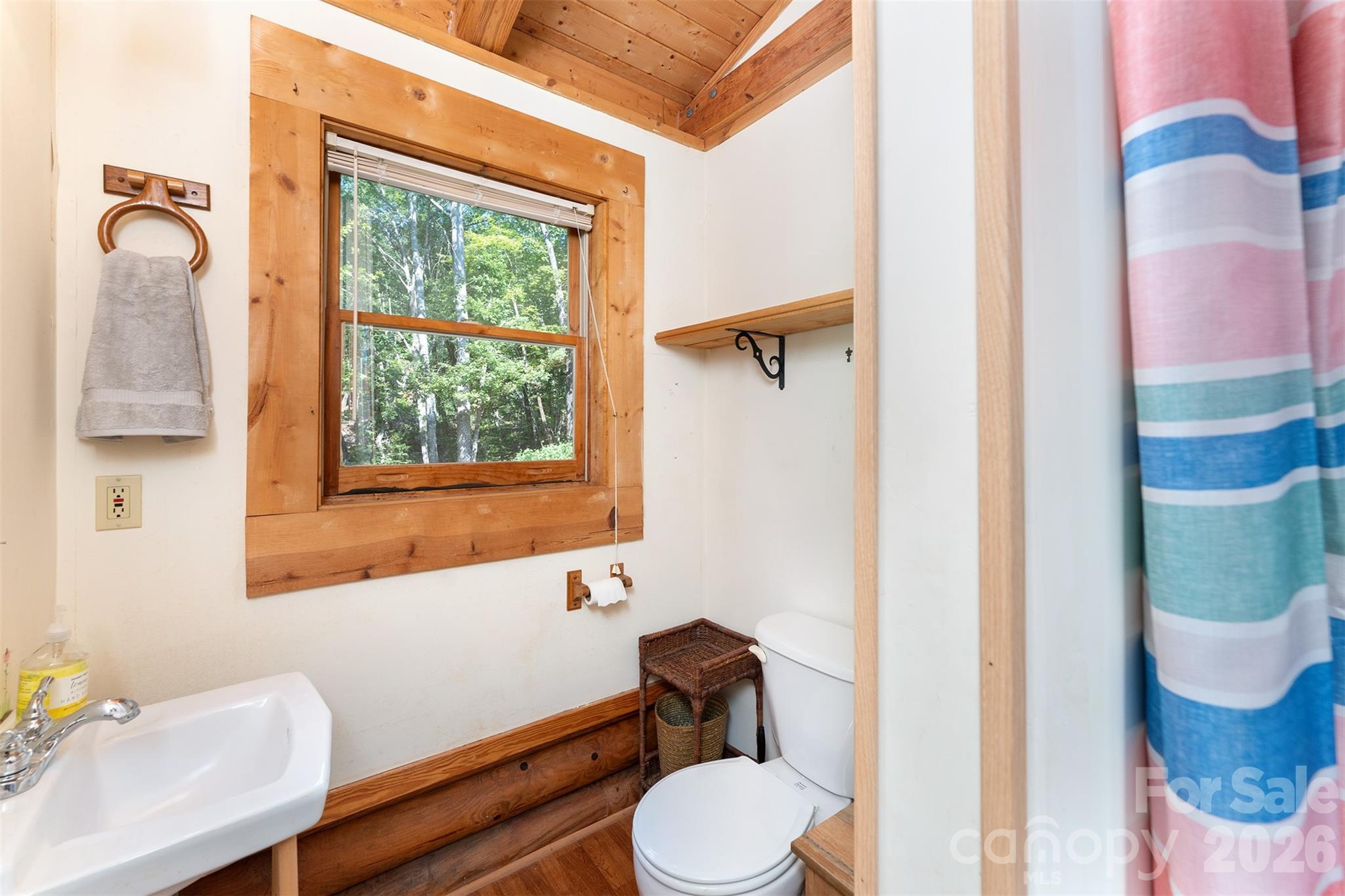 157 Spring Valley Drive — Union Mills