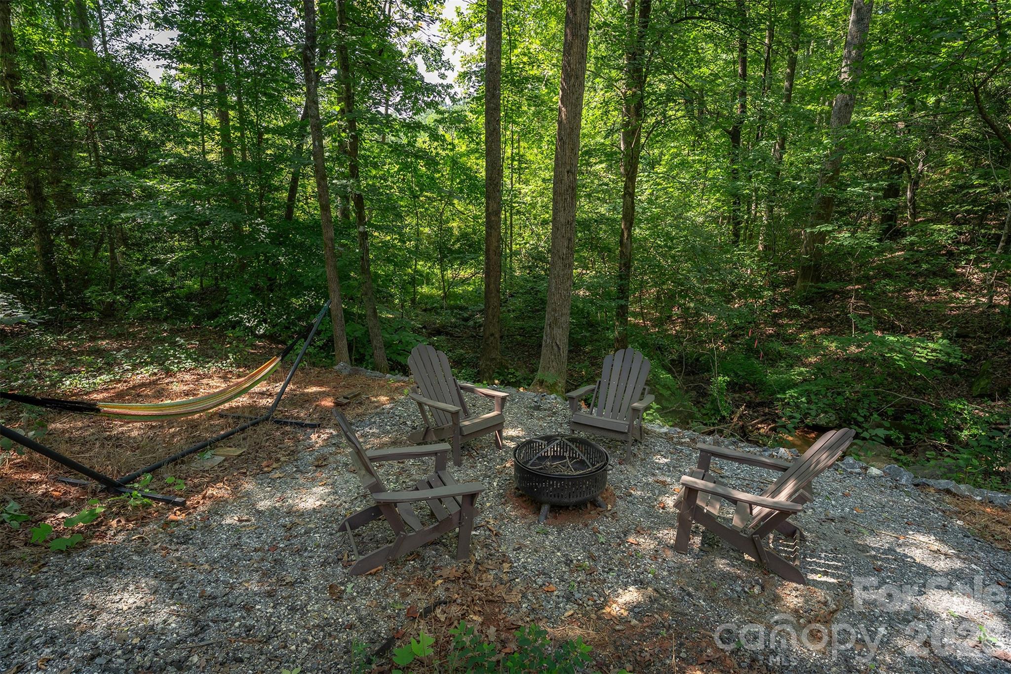 157 Spring Valley Drive — Union Mills