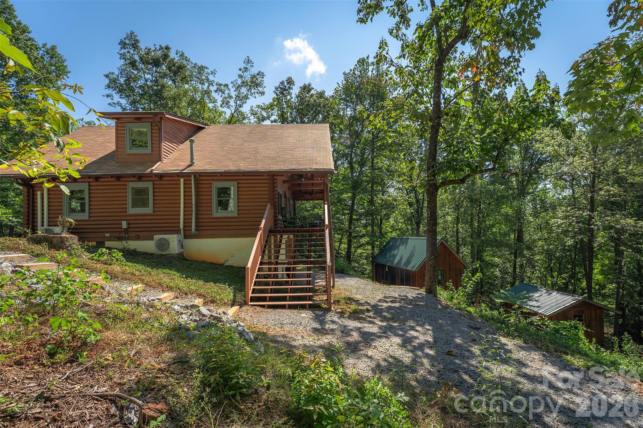 157 Spring Valley Drive — Union Mills