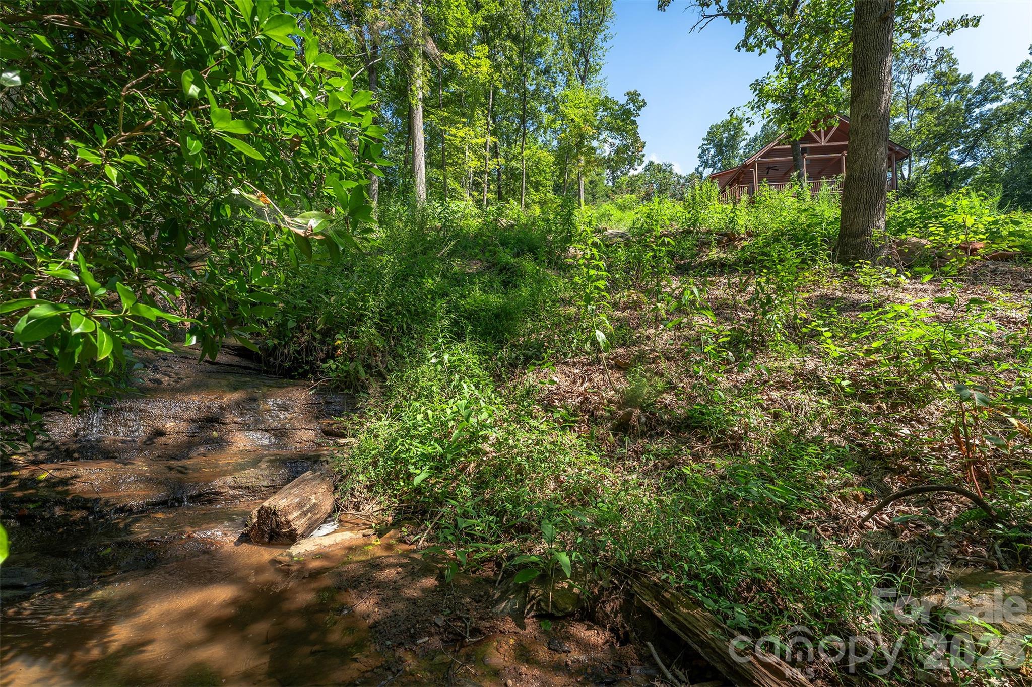 157 Spring Valley Drive — Union Mills