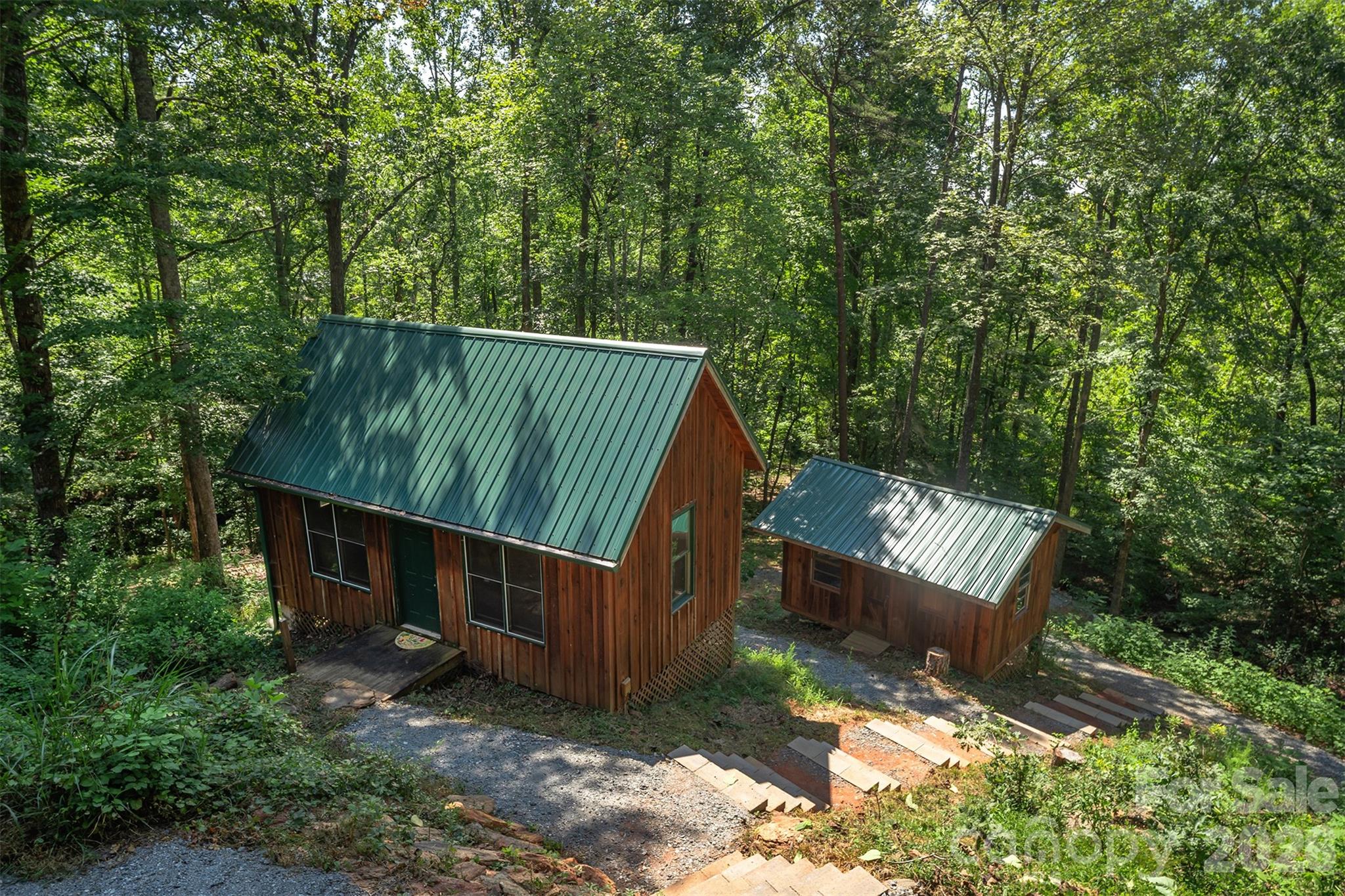 157 Spring Valley Drive — Union Mills