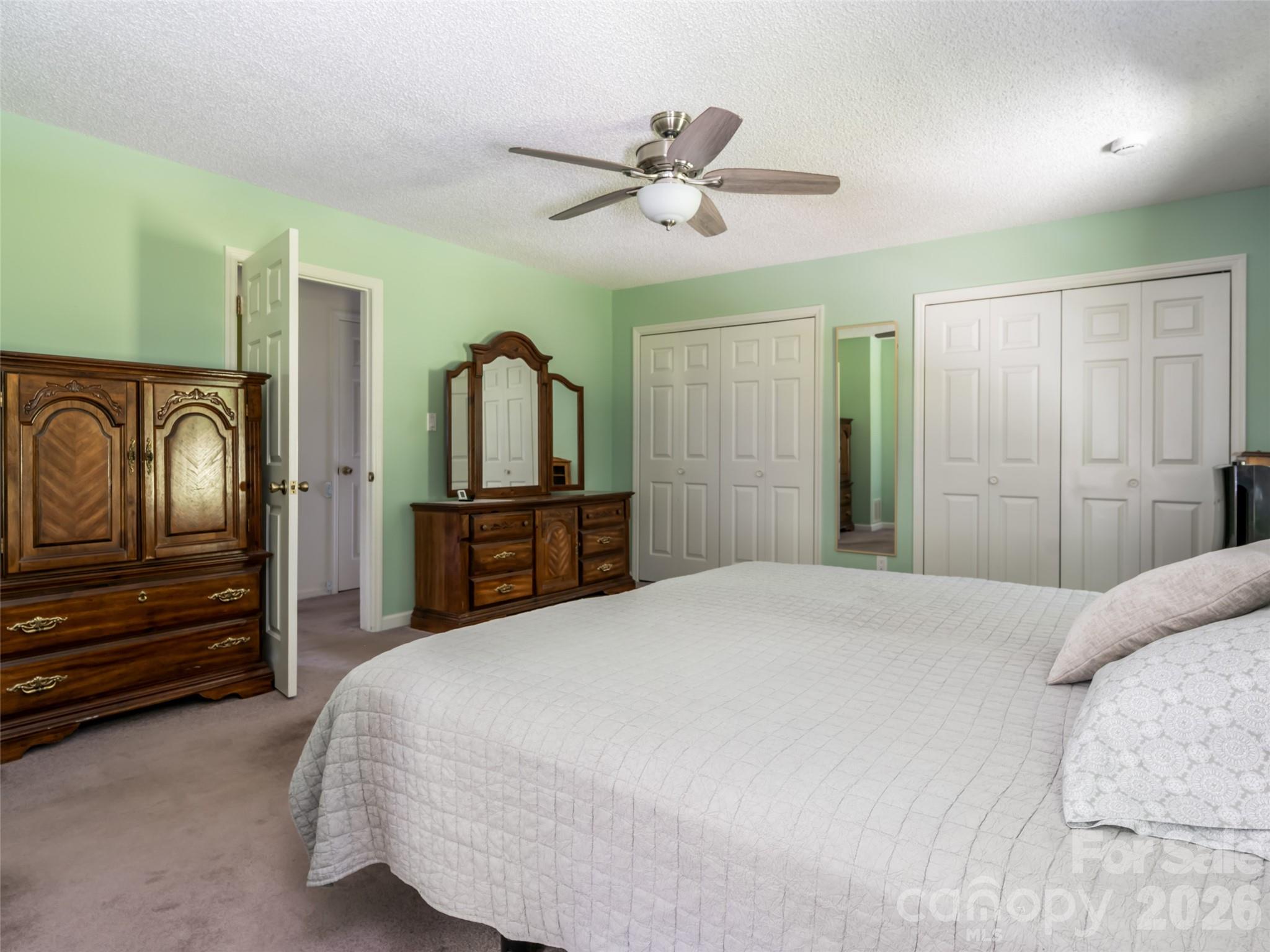 1 Morris Drive — Weaverville