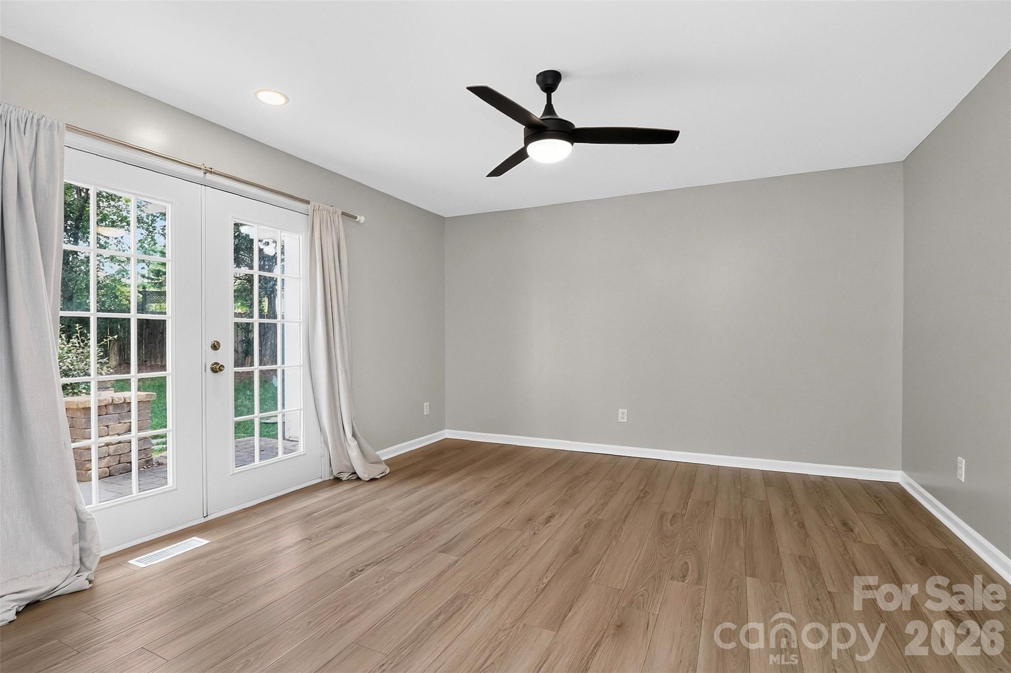 176 Toucan Road — Mooresville