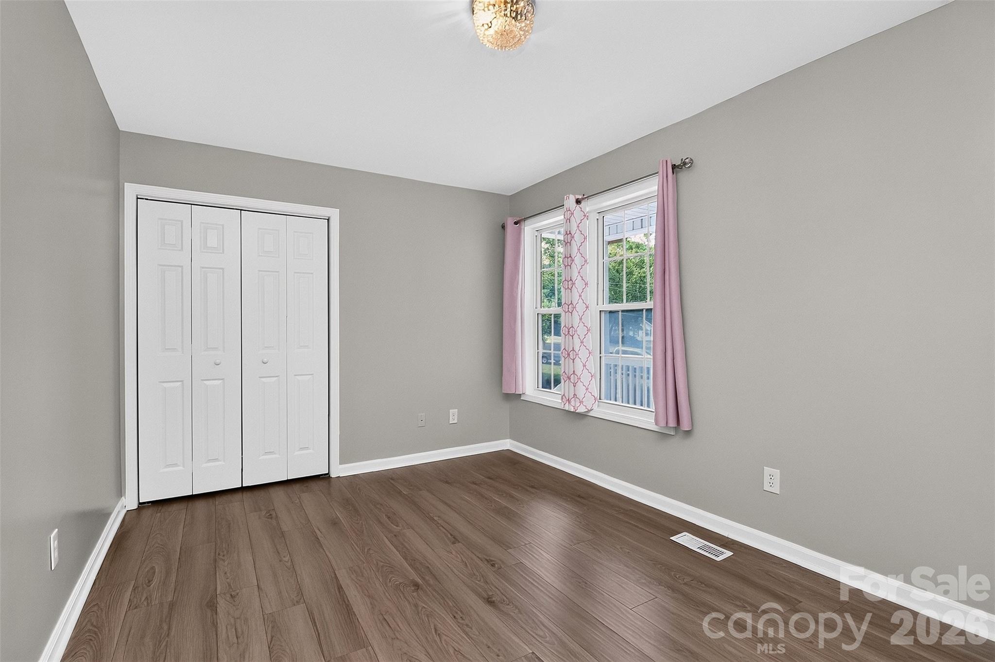 176 Toucan Road — Mooresville