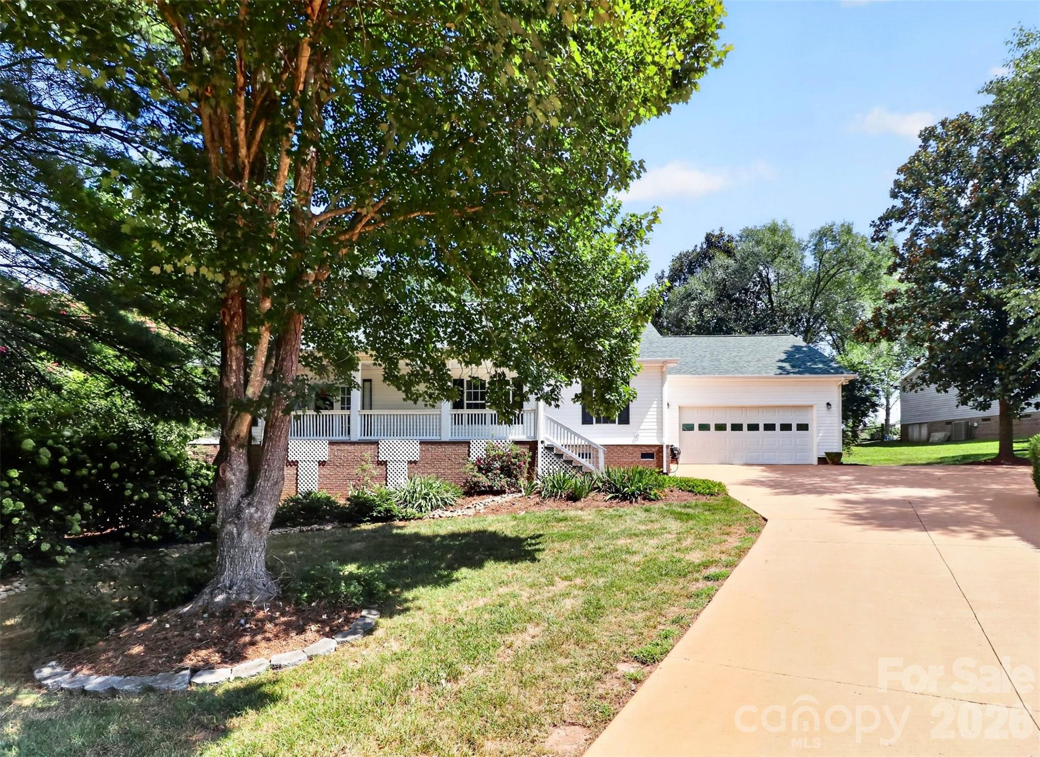 176 Toucan Road — Mooresville