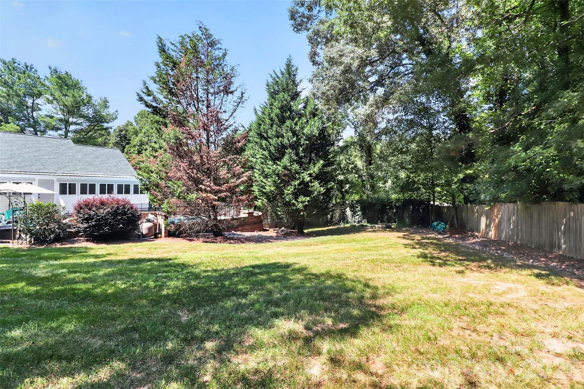 176 Toucan Road — Mooresville