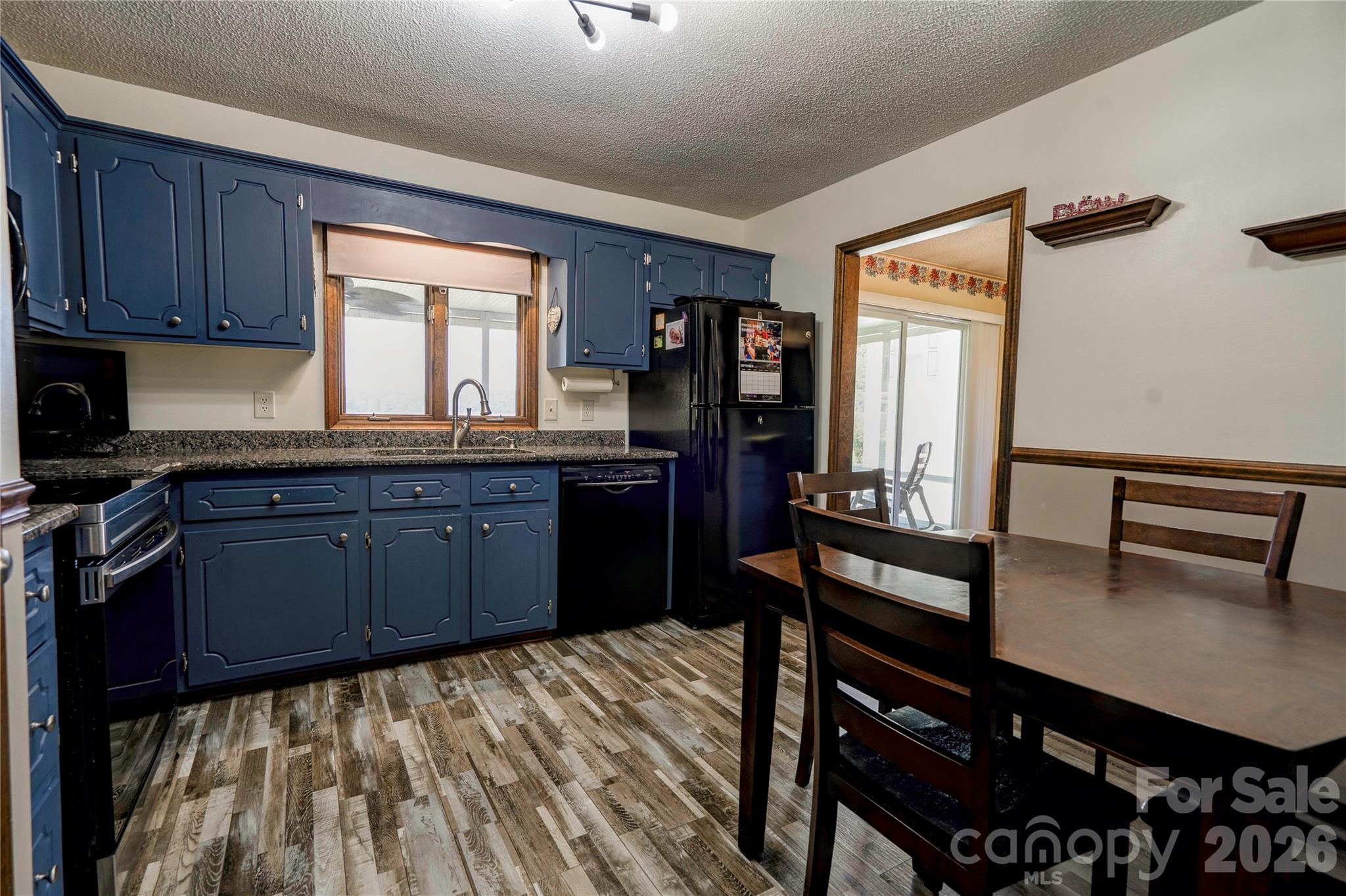 152 North Shore Drive — Cherryville