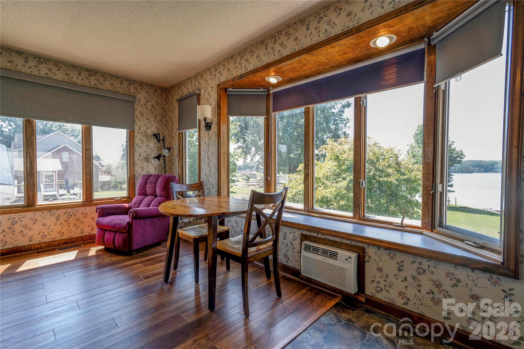 152 North Shore Drive — Cherryville