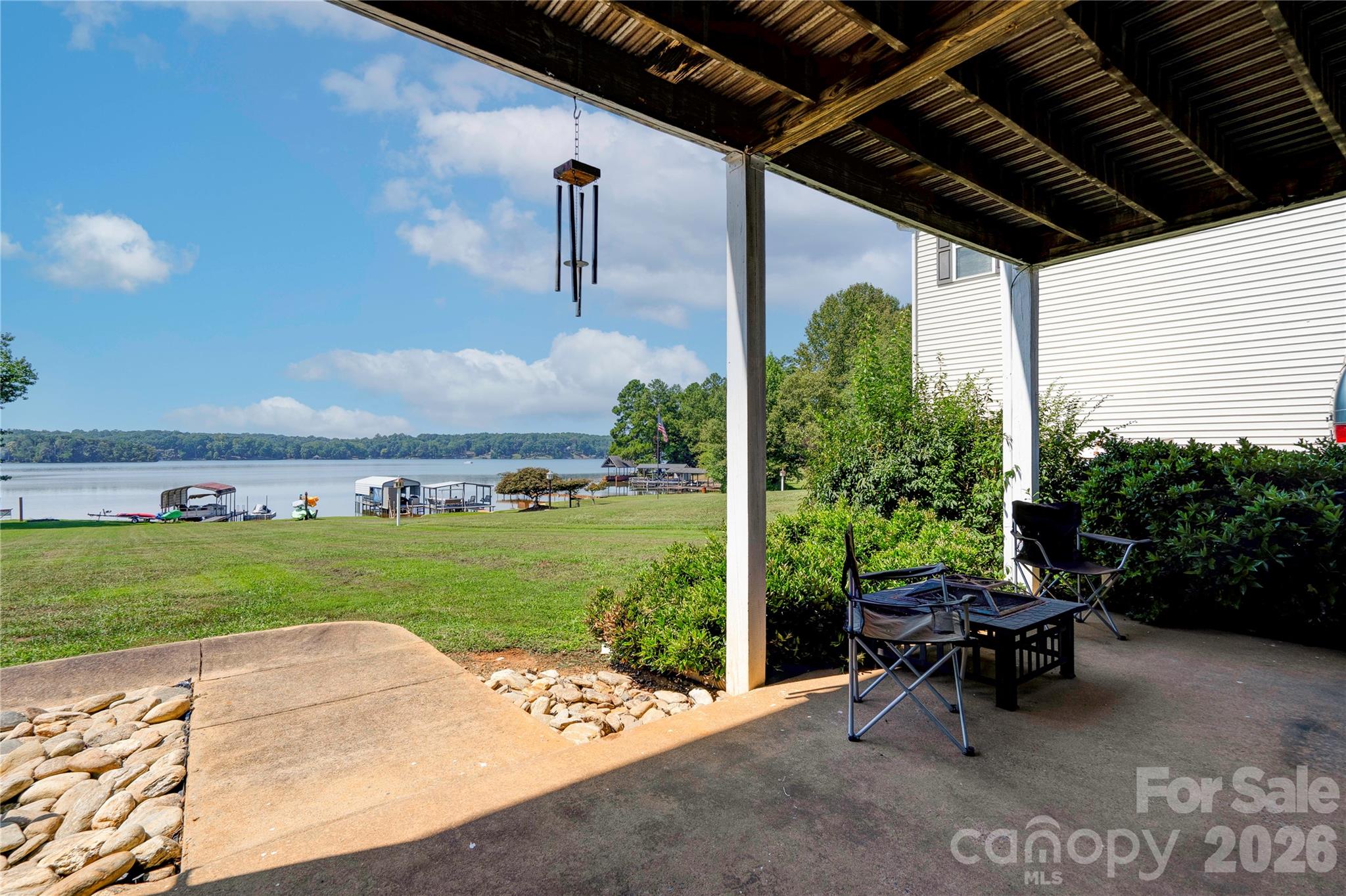 152 North Shore Drive — Cherryville