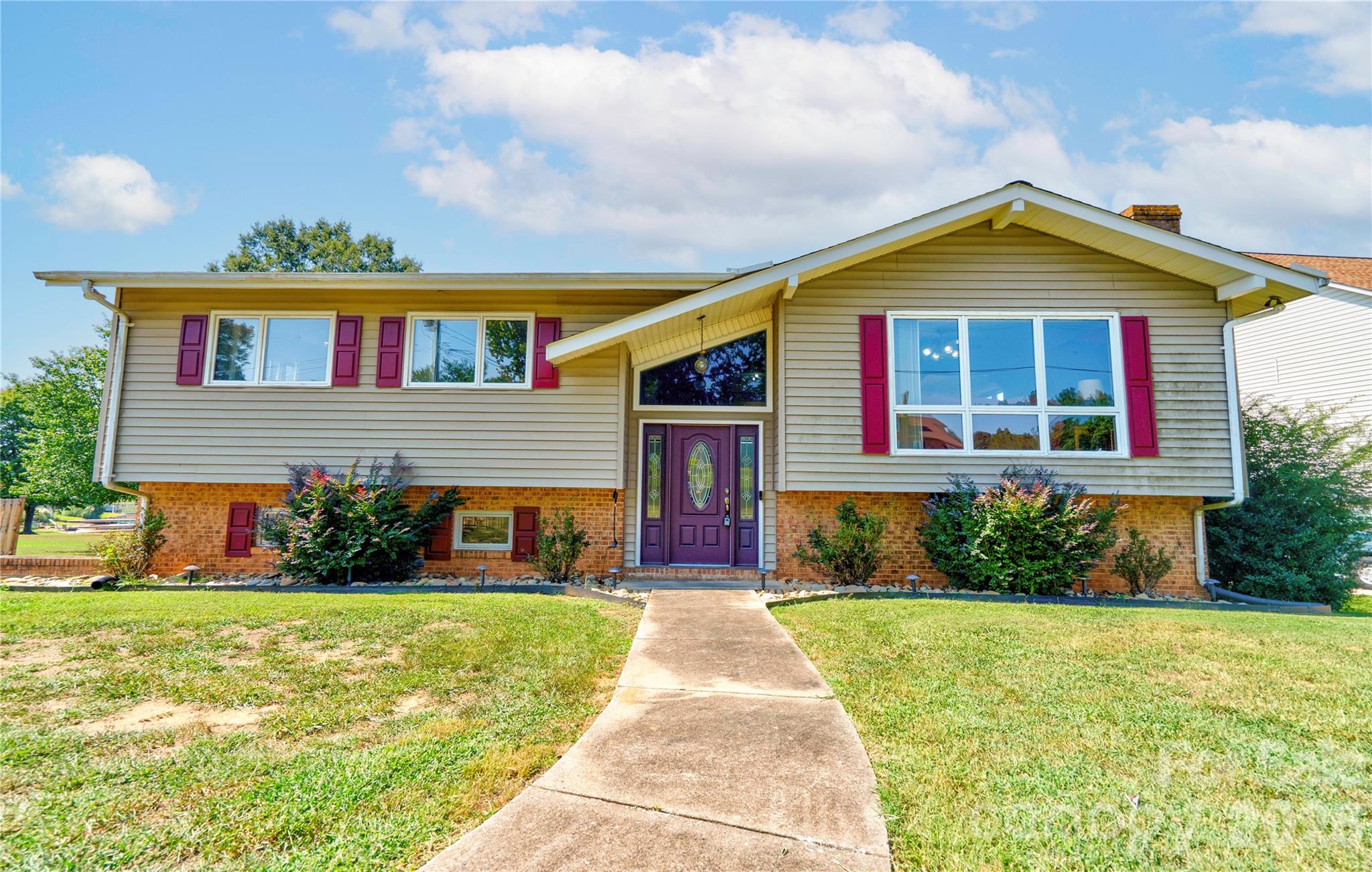 152 North Shore Drive — Cherryville