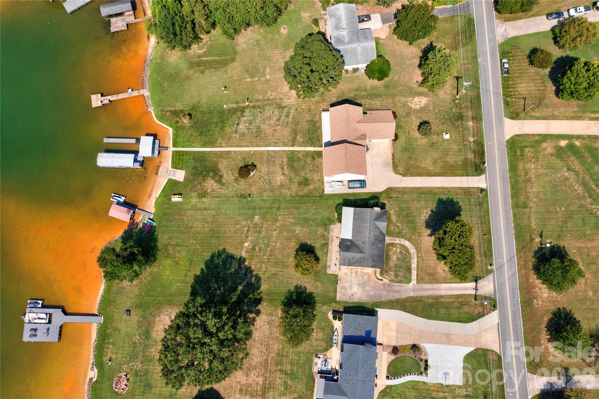 152 North Shore Drive — Cherryville