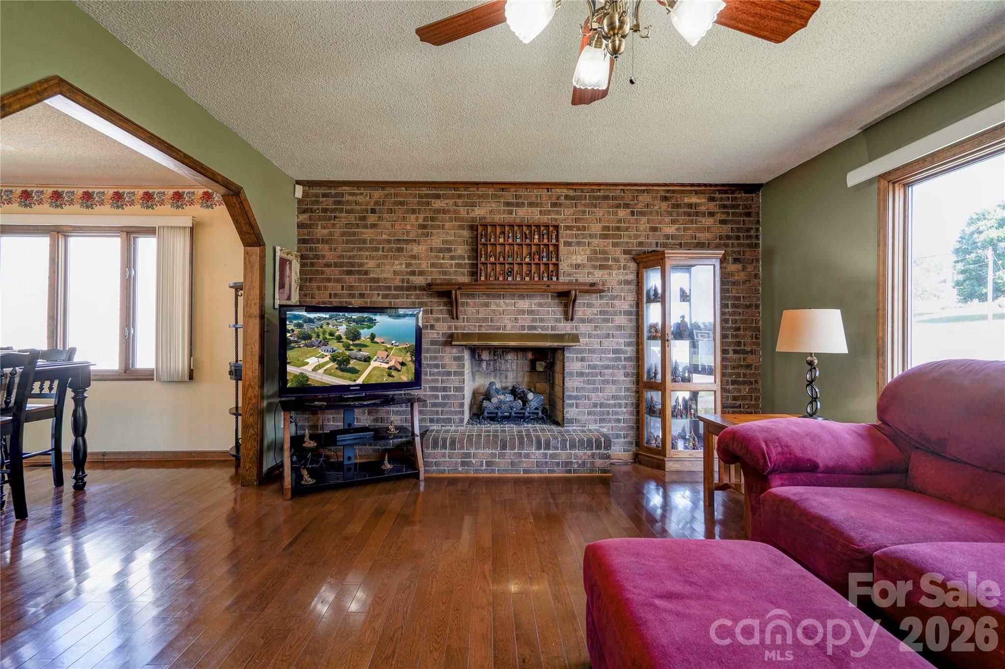 152 North Shore Drive — Cherryville