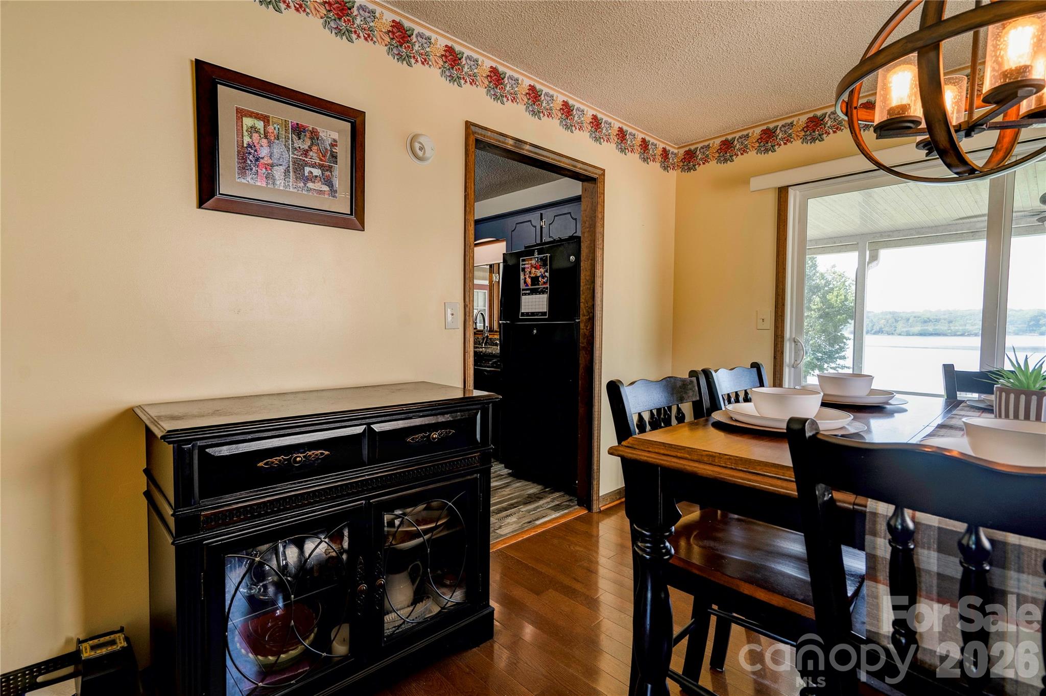 152 North Shore Drive — Cherryville
