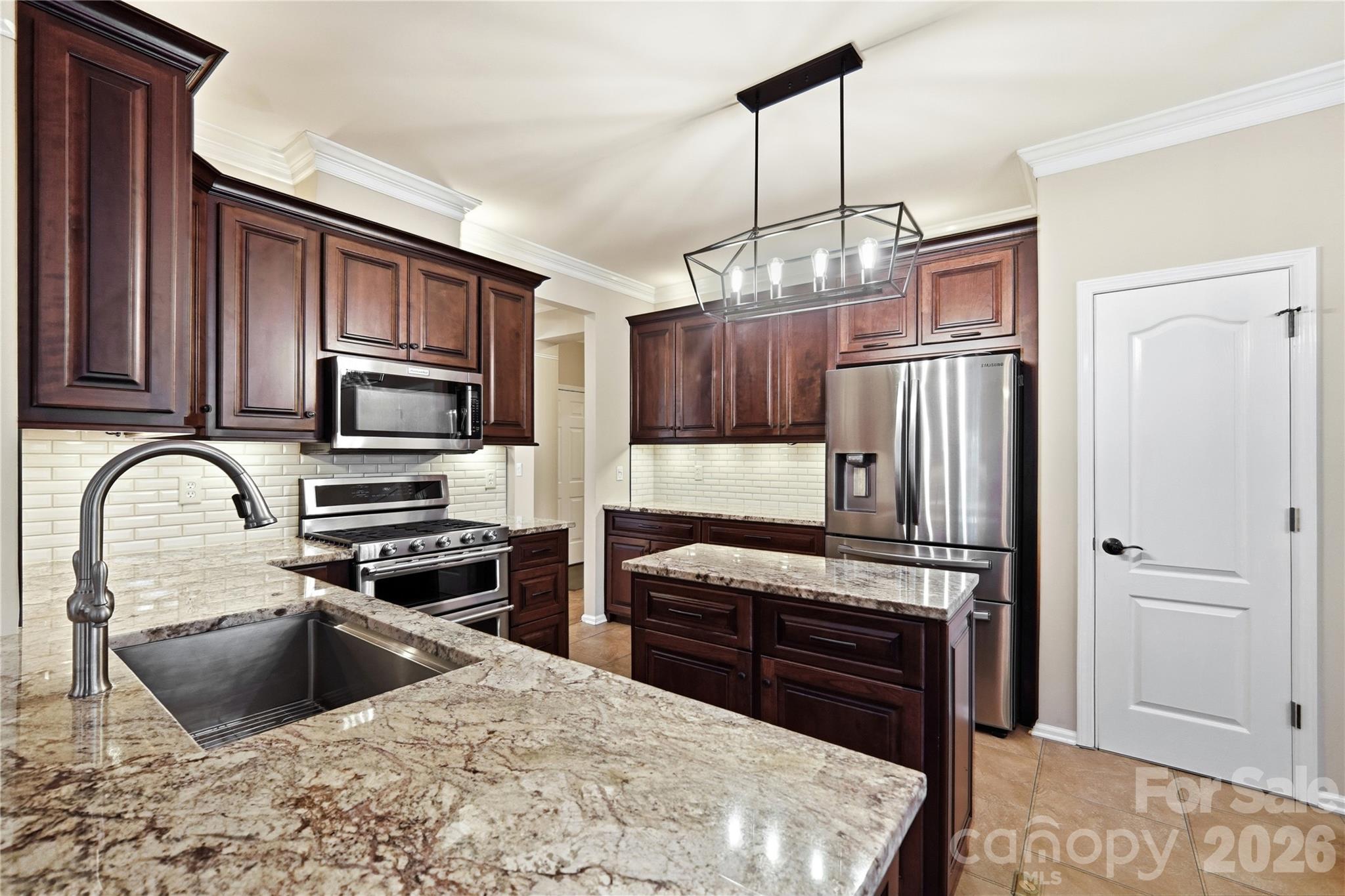 14720 Bridle Trace Lane — Pineville