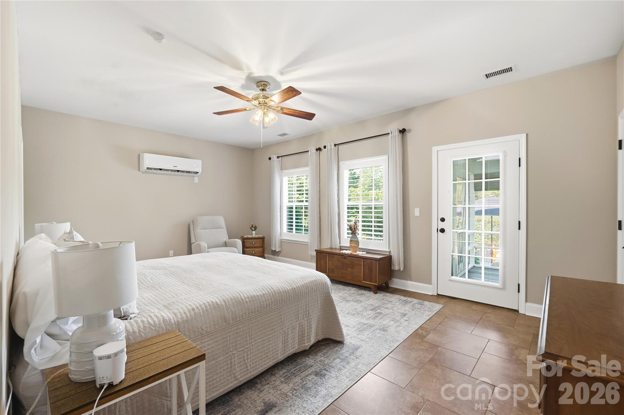 14720 Bridle Trace Lane — Pineville