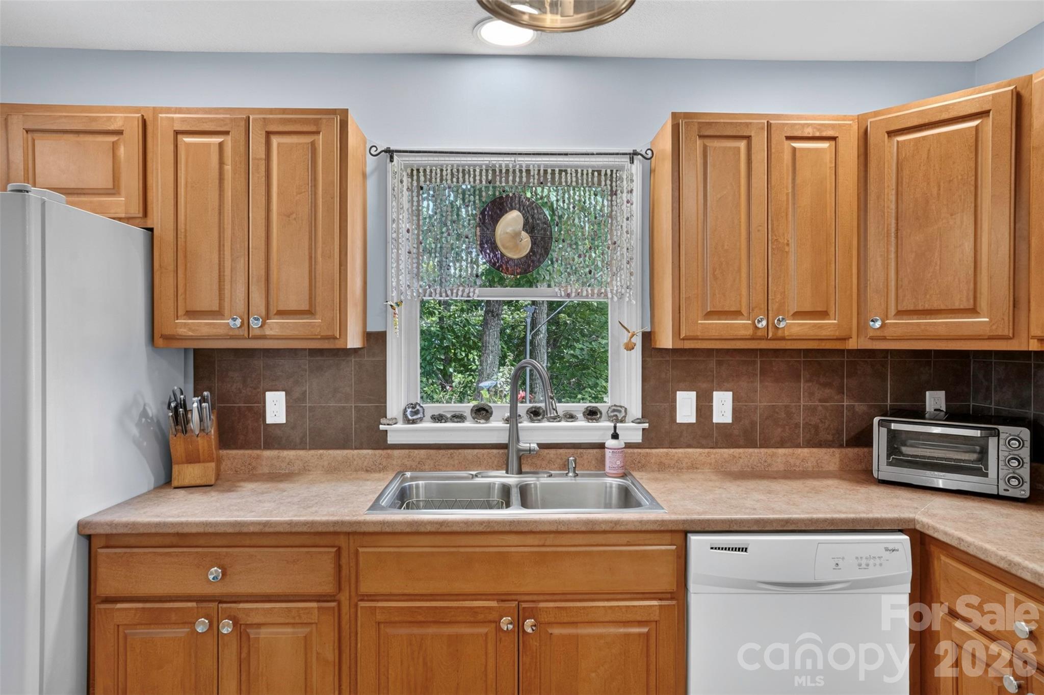 50 Autumn View Drive — Hendersonville