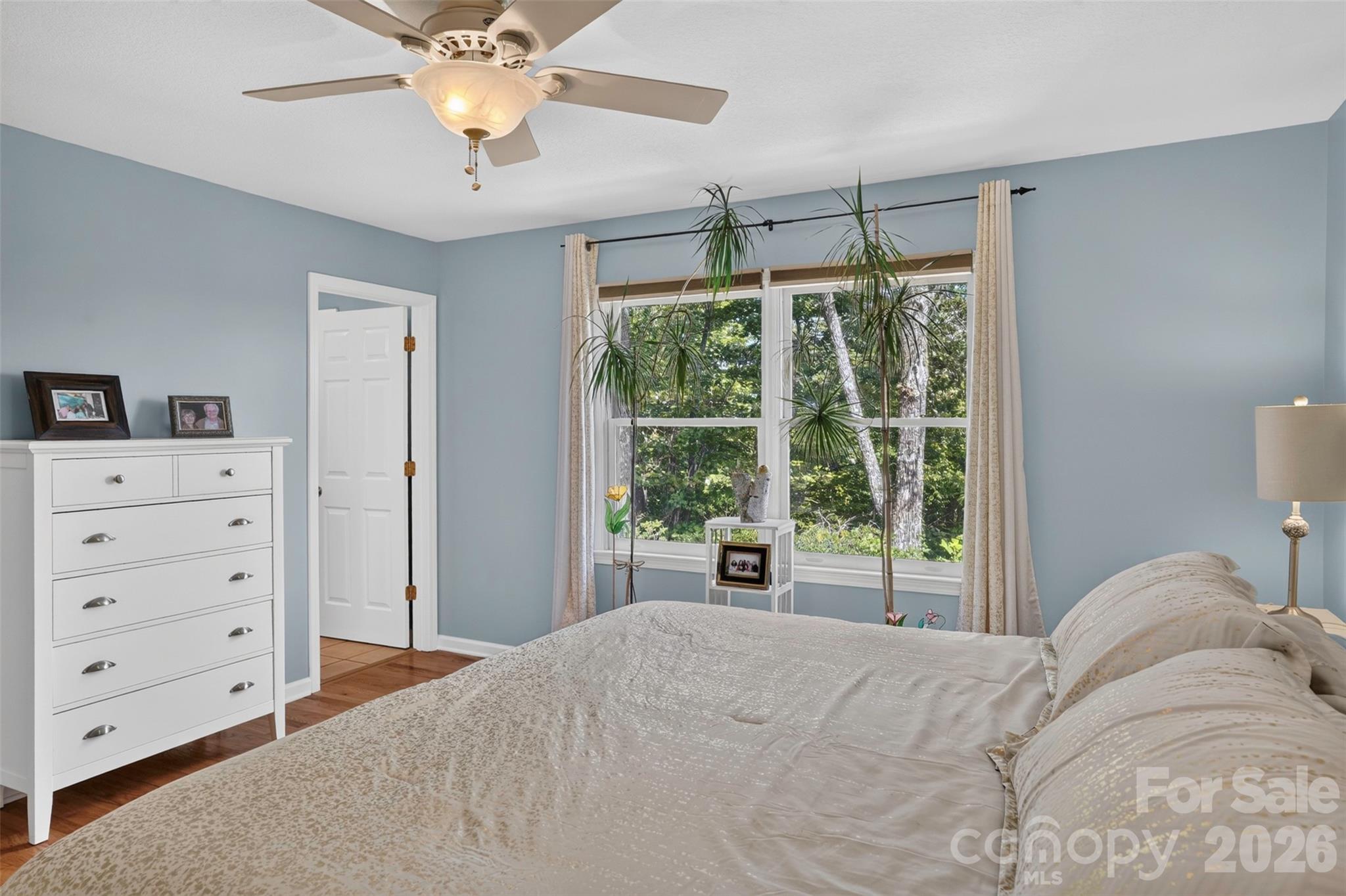 50 Autumn View Drive — Hendersonville