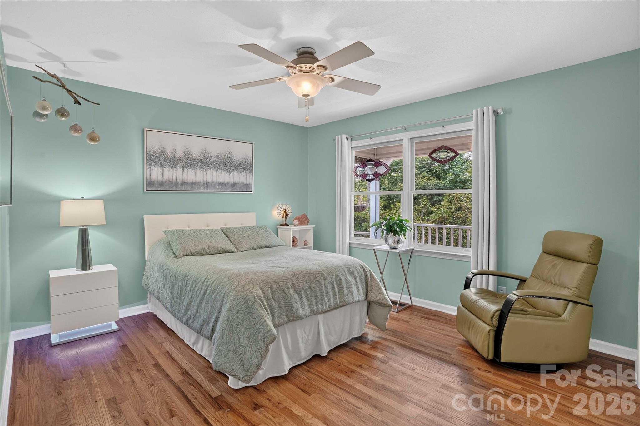 50 Autumn View Drive — Hendersonville