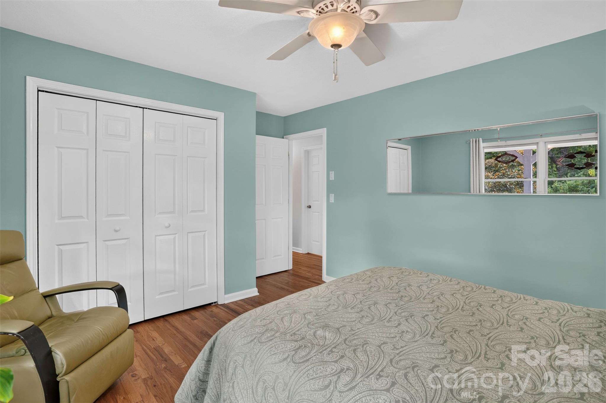 50 Autumn View Drive — Hendersonville