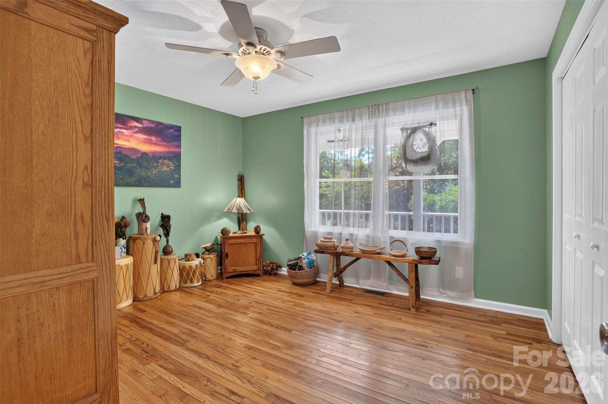 50 Autumn View Drive — Hendersonville
