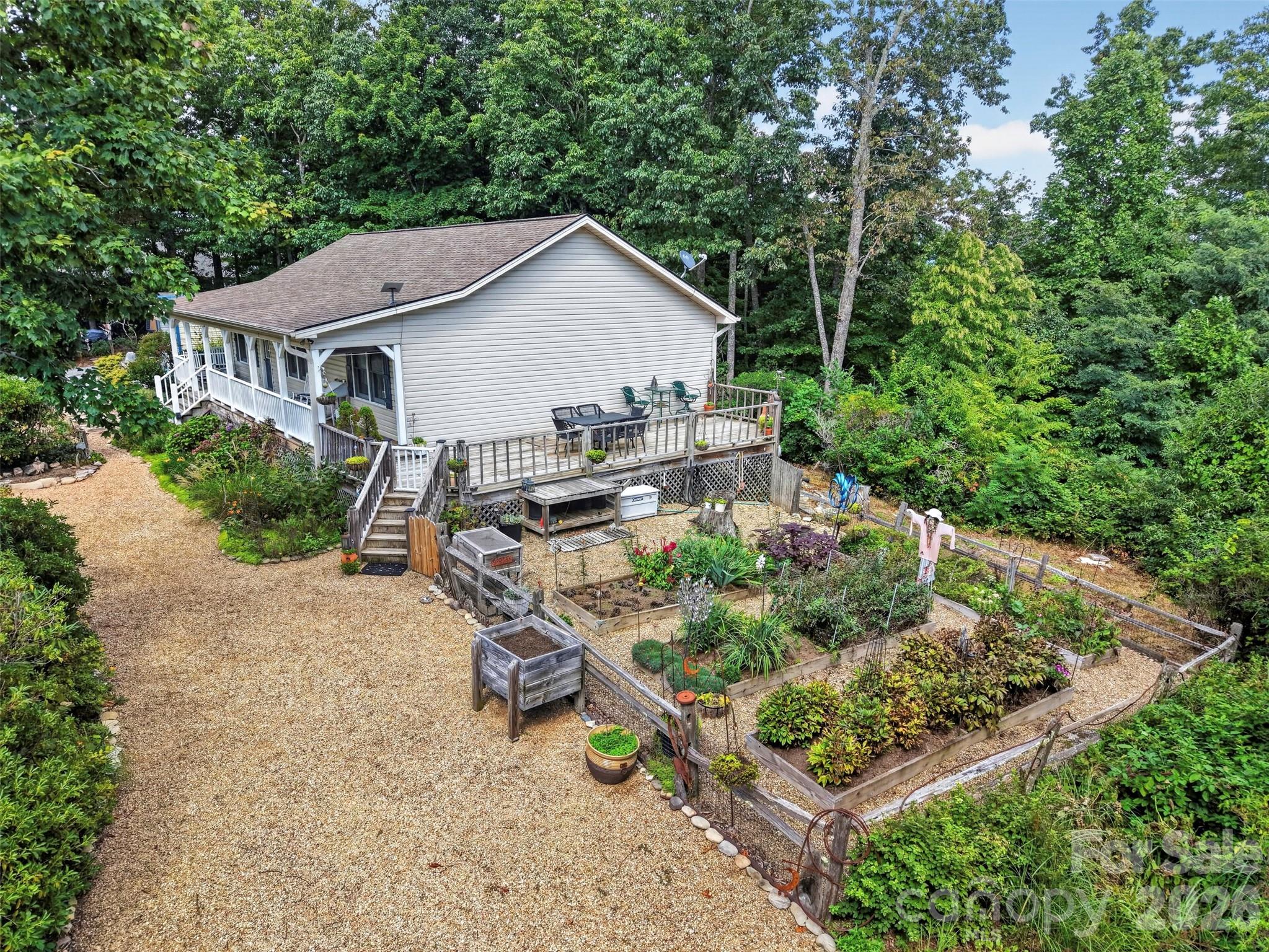 50 Autumn View Drive — Hendersonville