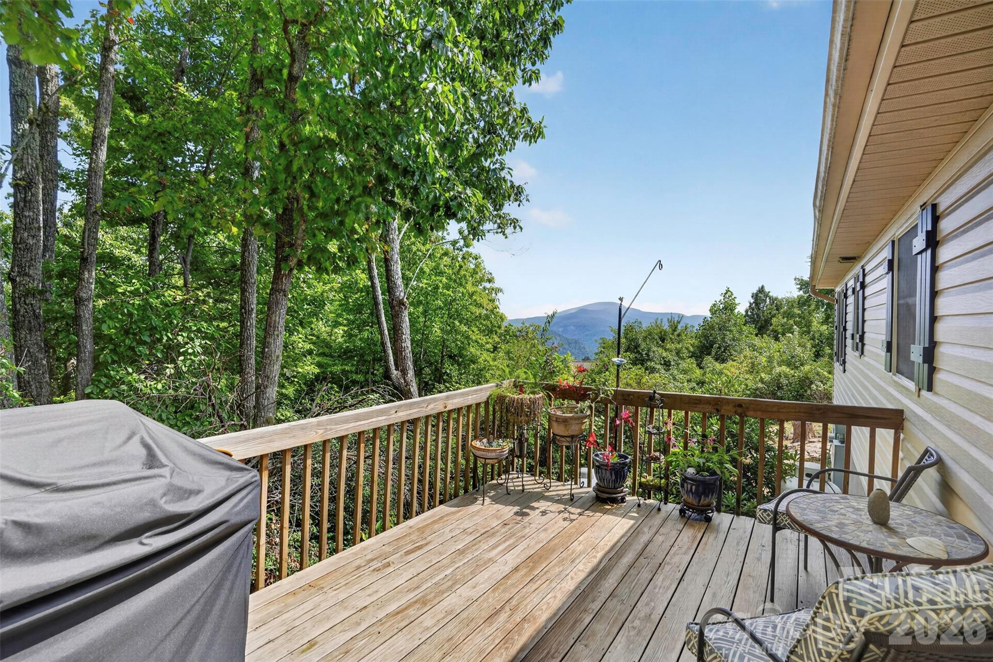 50 Autumn View Drive — Hendersonville
