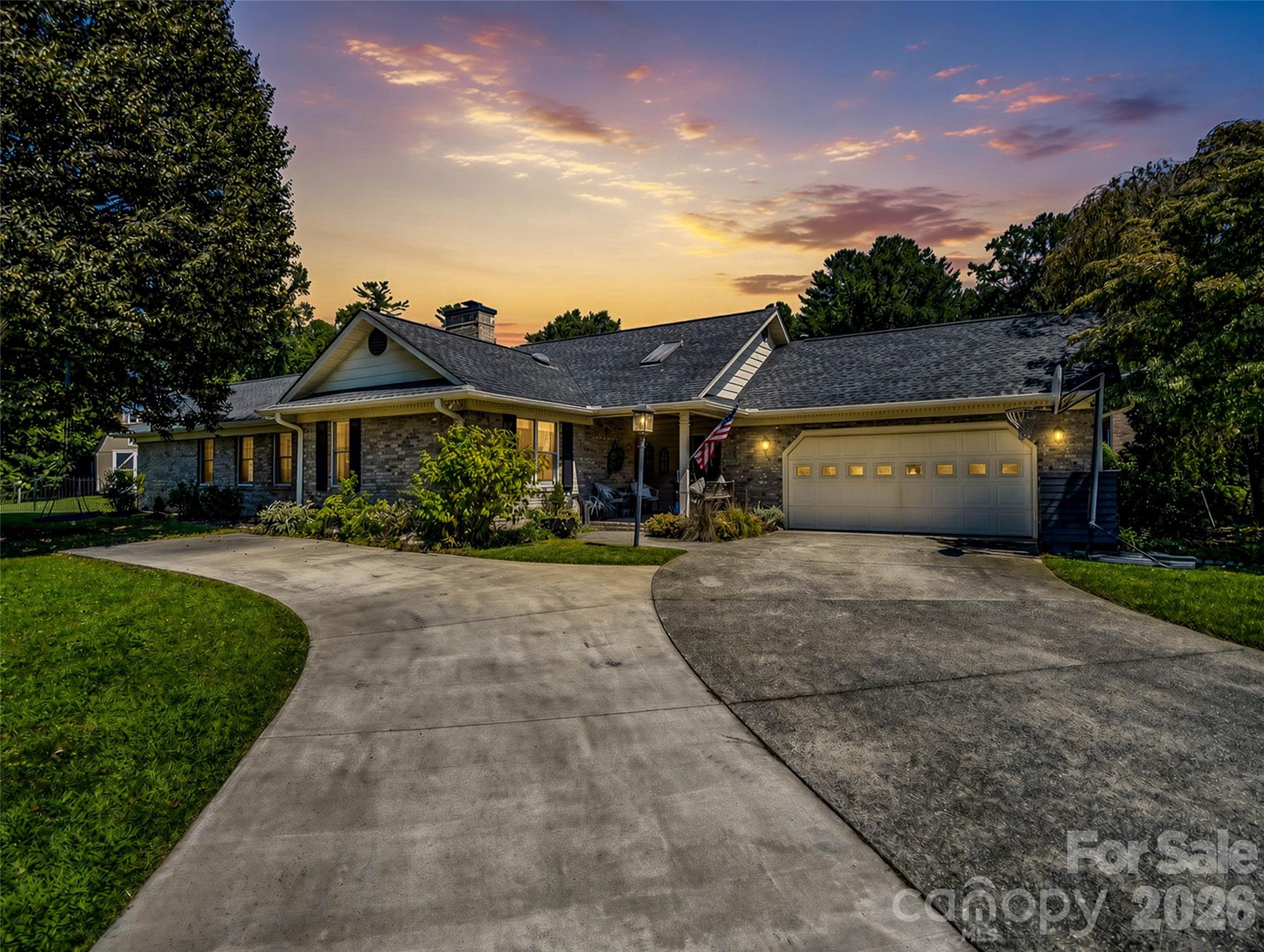 2365 Rosemont Court — Hendersonville
