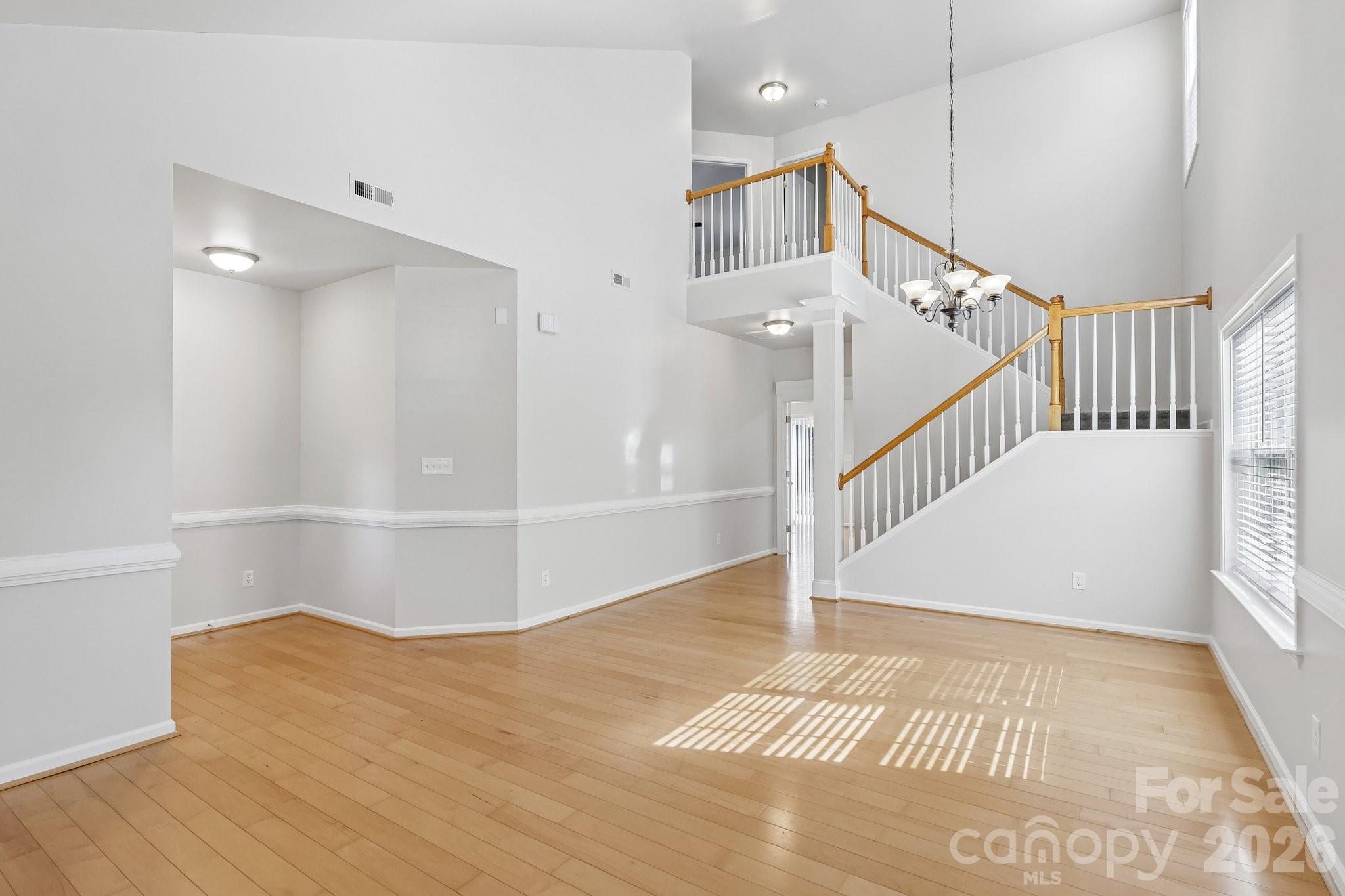1915 Dundalk Road — Charlotte