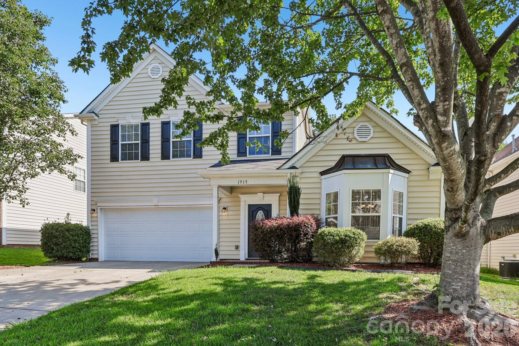 1915 Dundalk Road — Charlotte