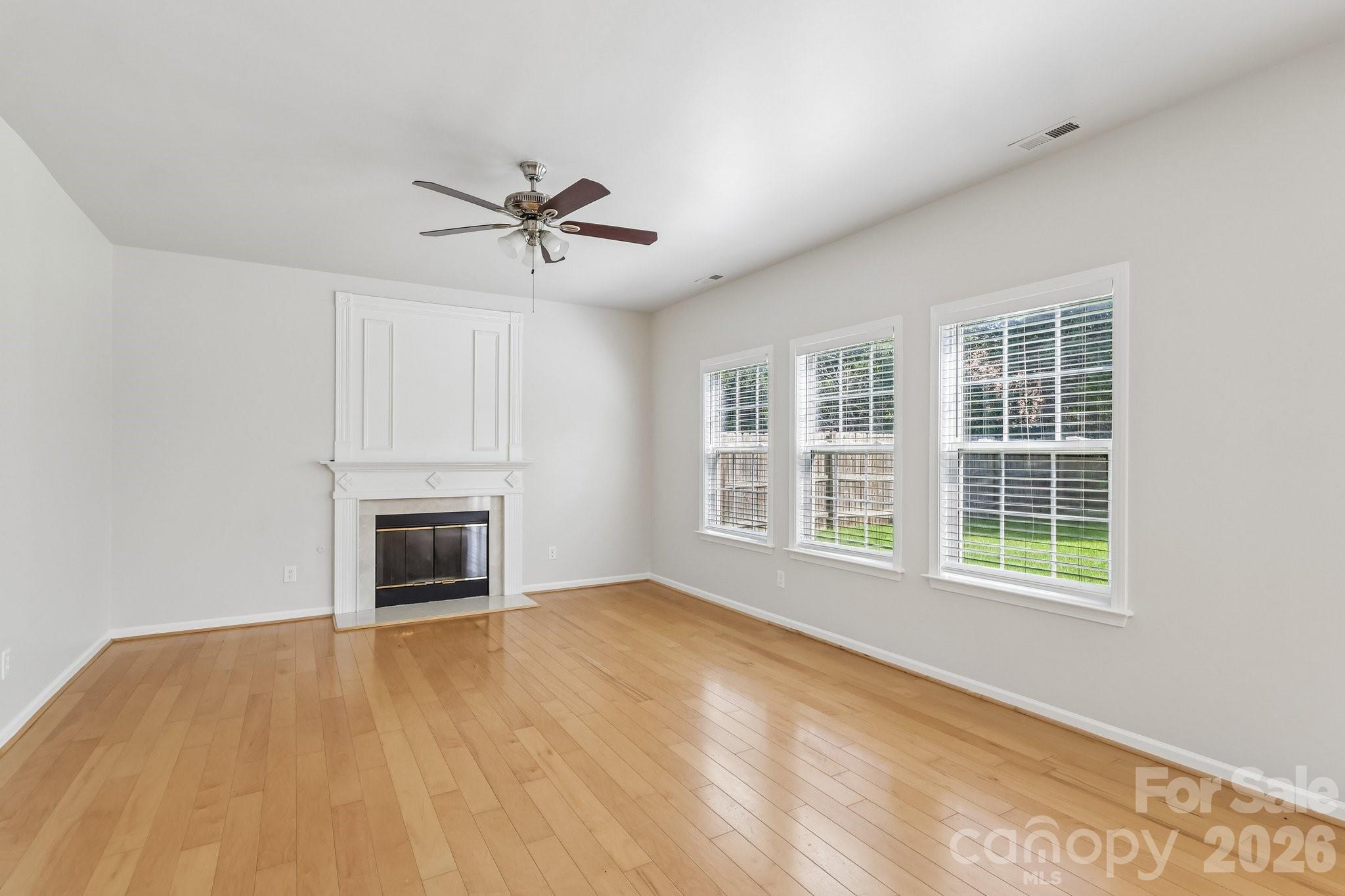 1915 Dundalk Road — Charlotte