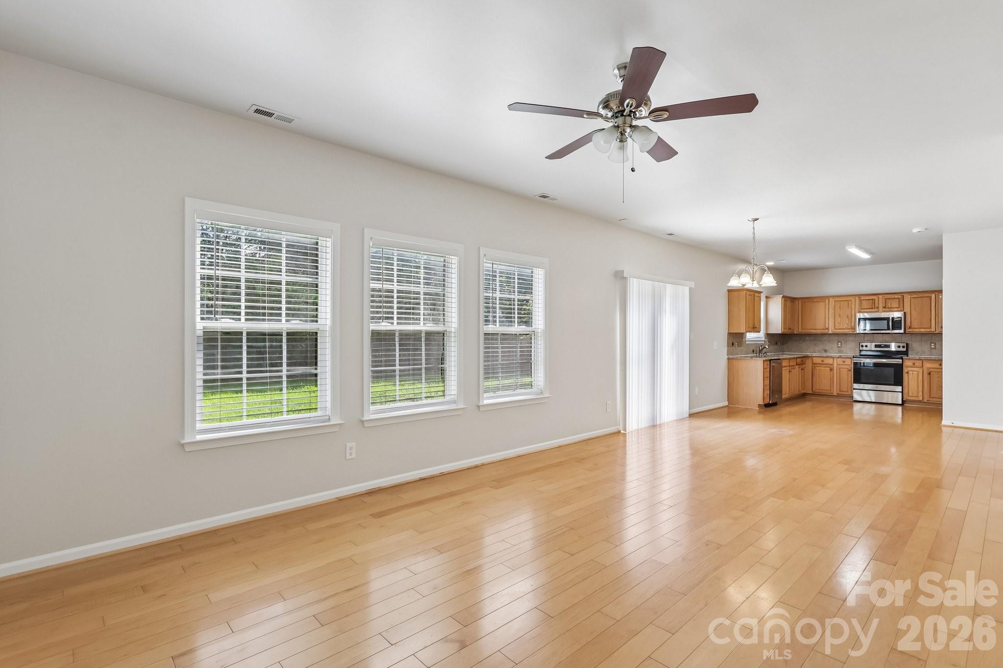 1915 Dundalk Road — Charlotte