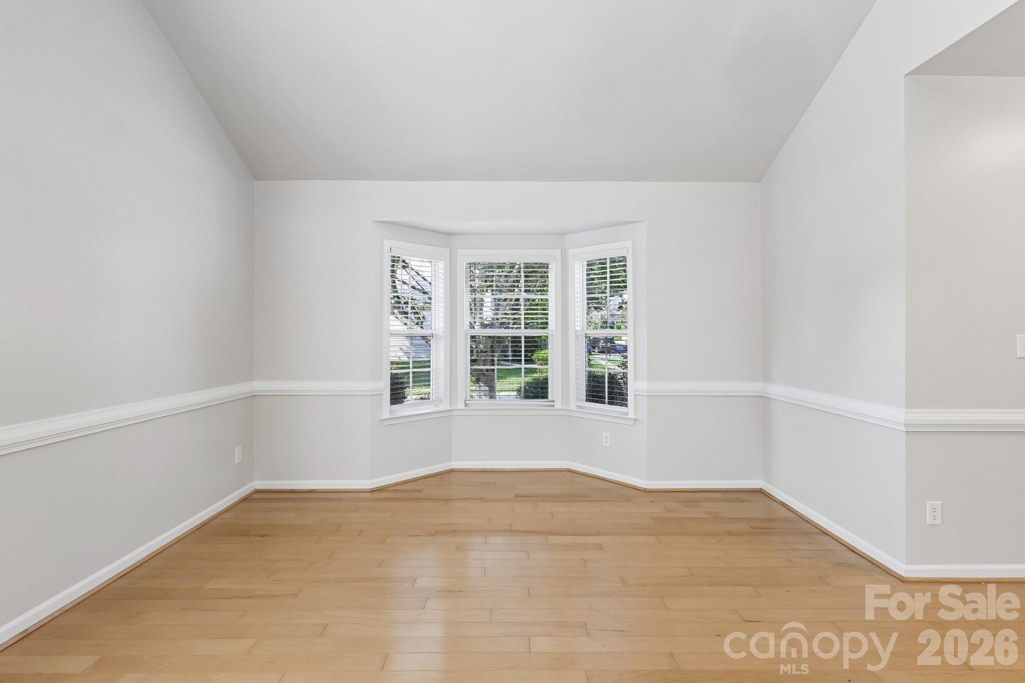 1915 Dundalk Road — Charlotte