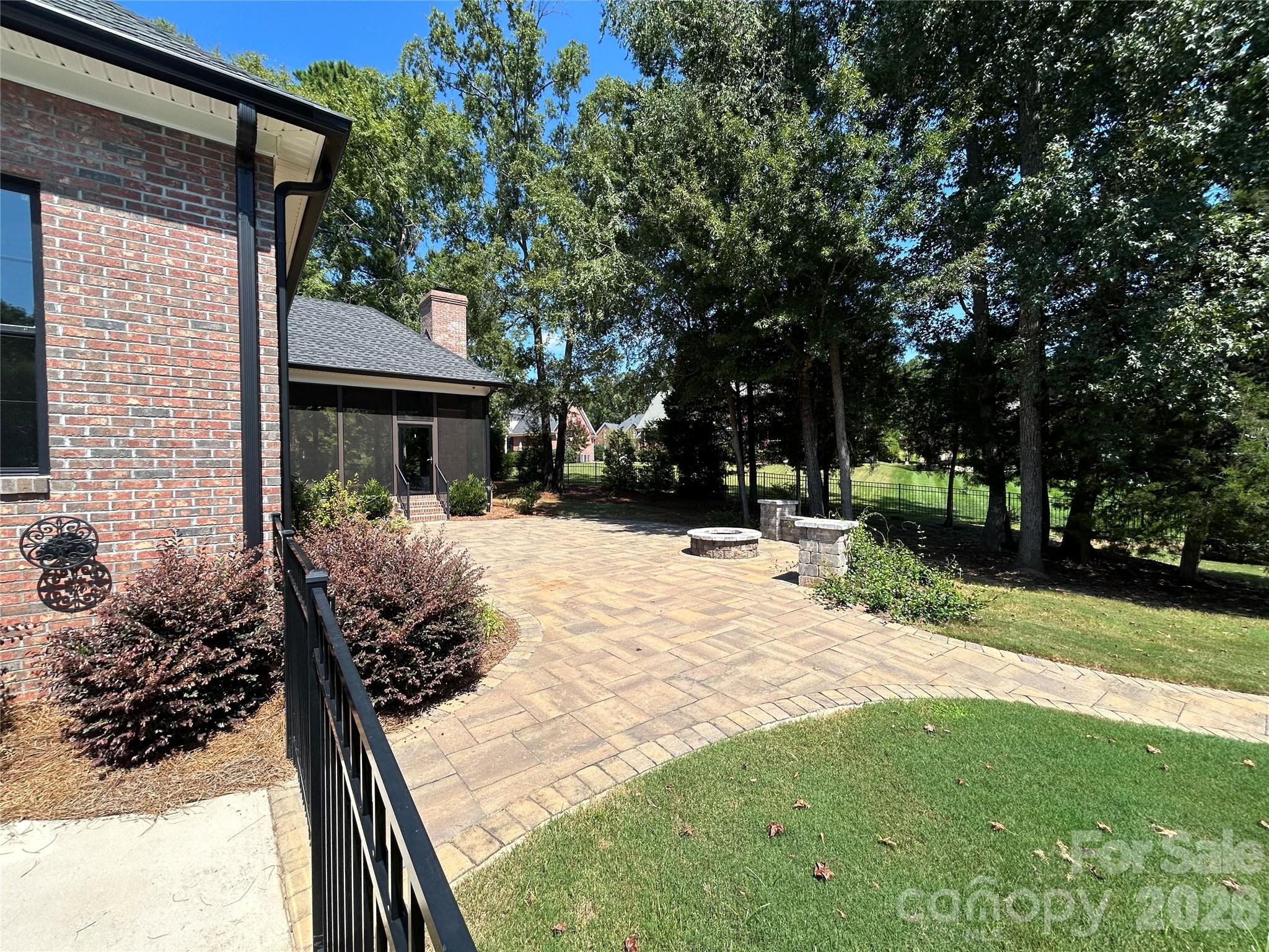 1686 Nestledown Court — Rock Hill