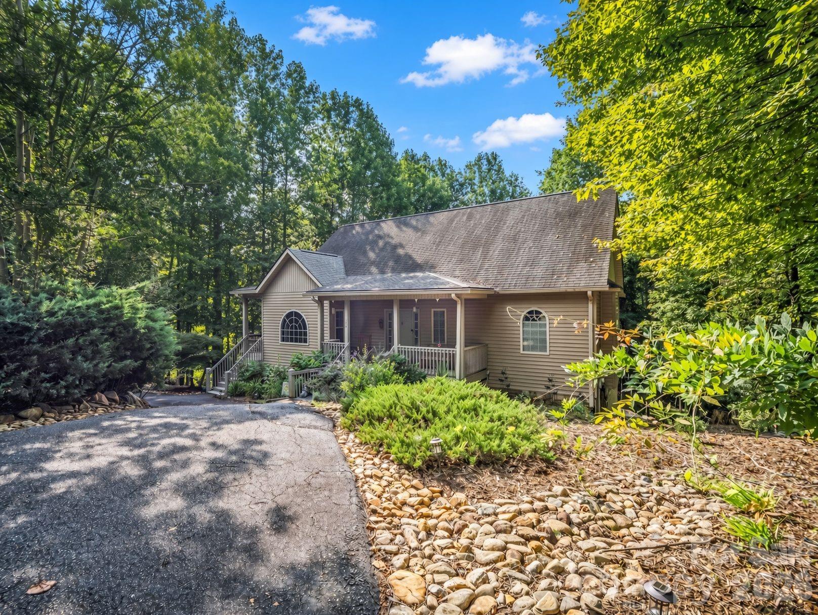 107 Wilkerson Court — Lake Lure