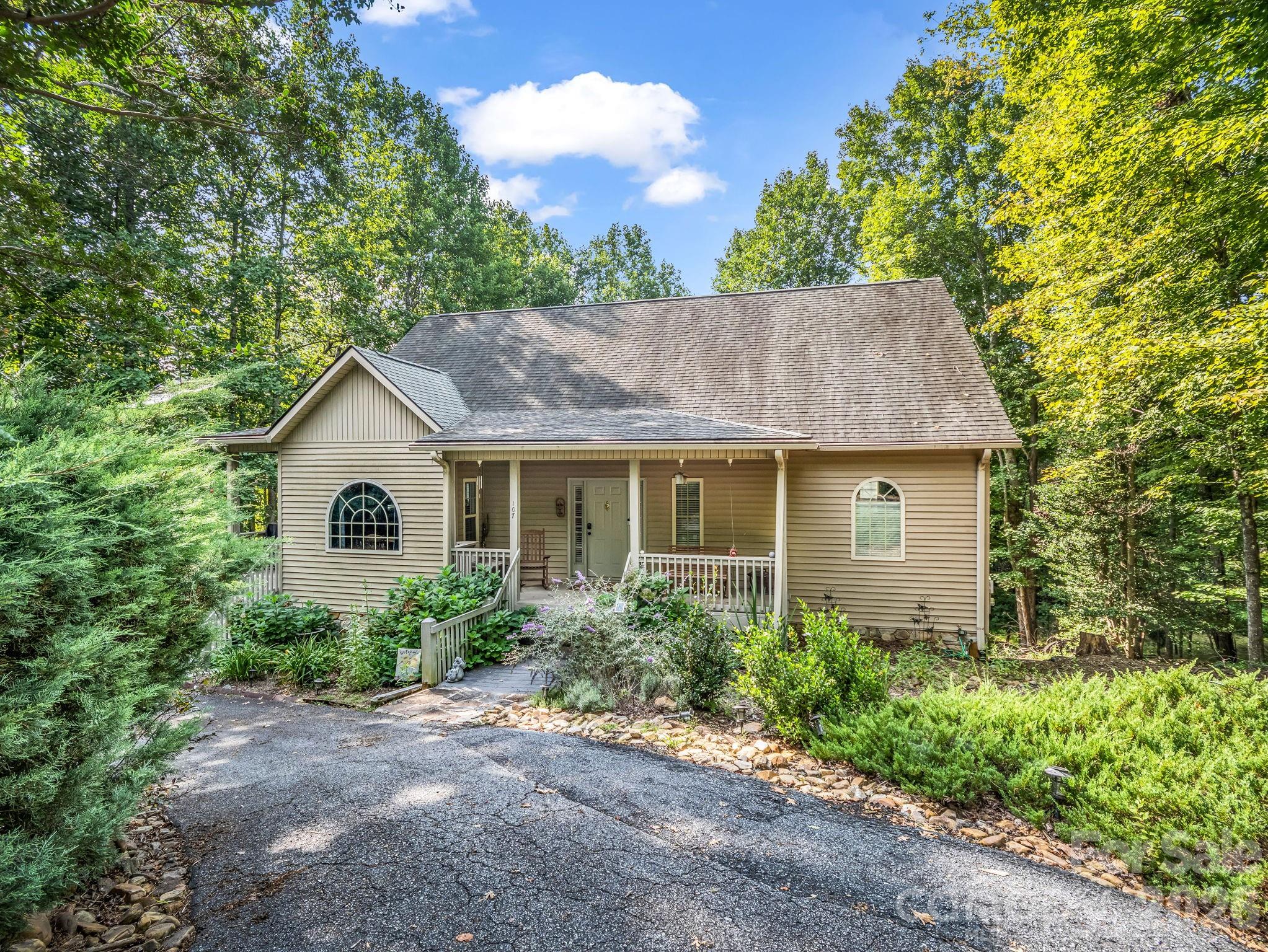 107 Wilkerson Court — Lake Lure