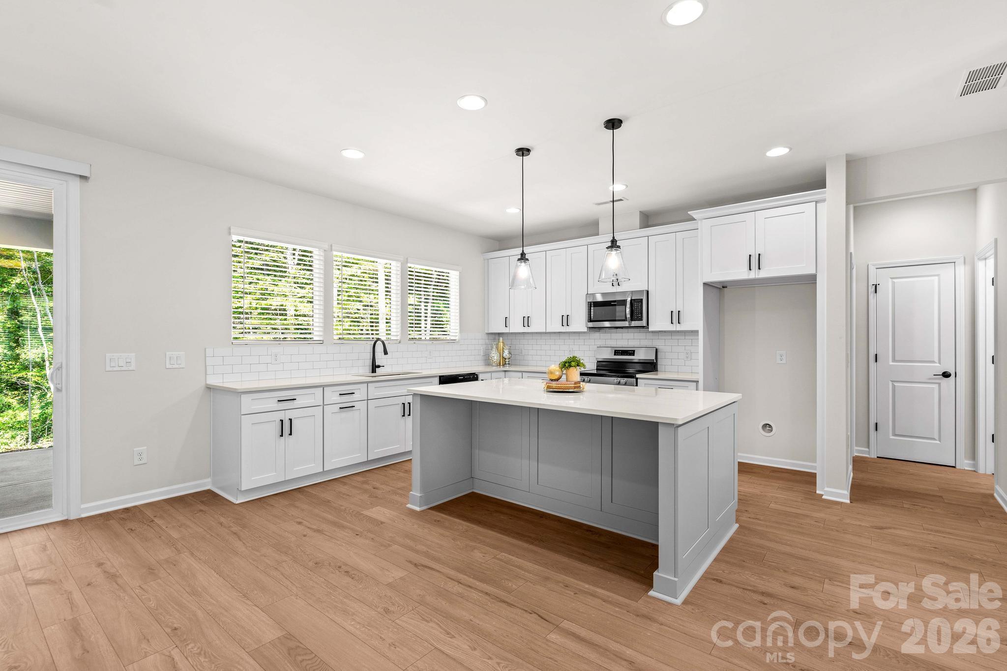 307 Sowers Ferry Road — Salisbury