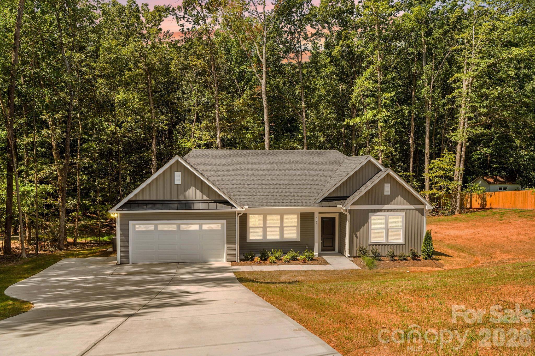 307 Sowers Ferry Road — Salisbury