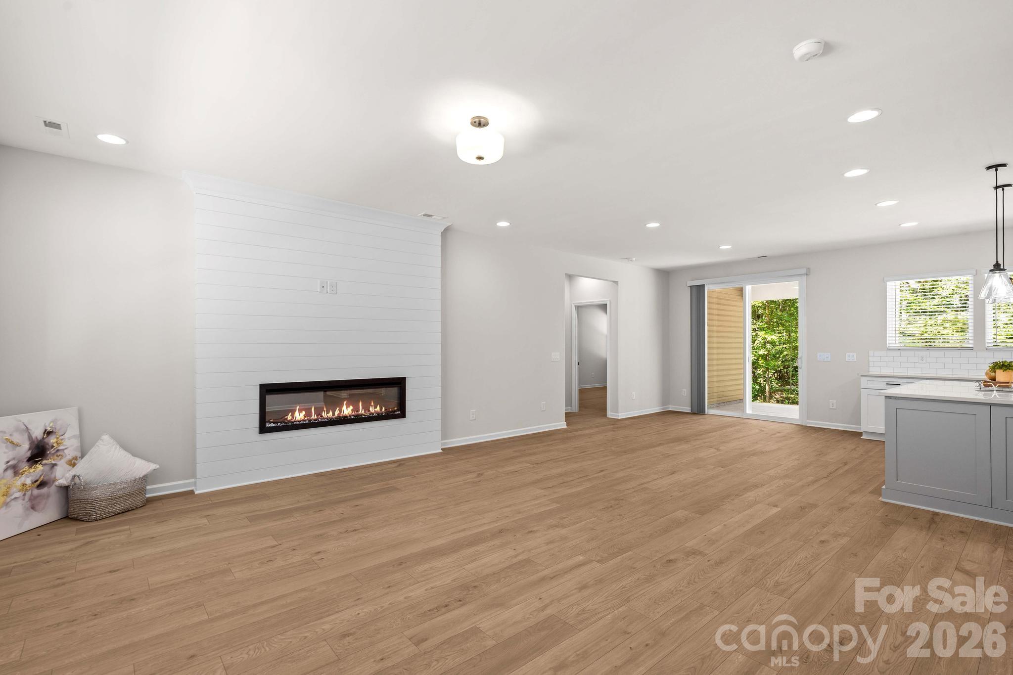 307 Sowers Ferry Road — Salisbury