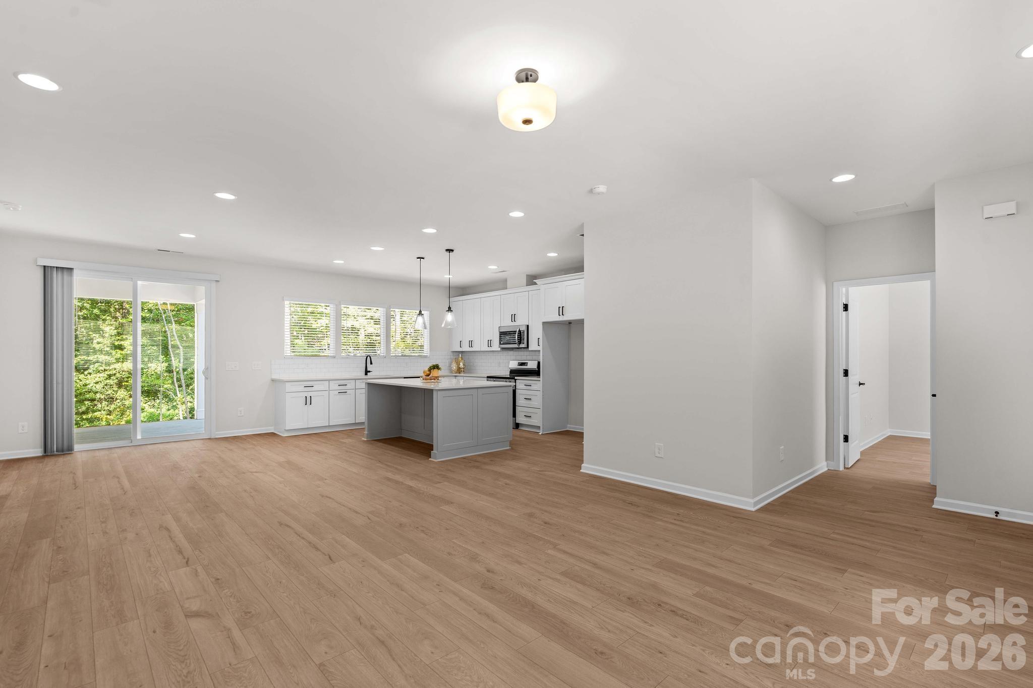 307 Sowers Ferry Road — Salisbury