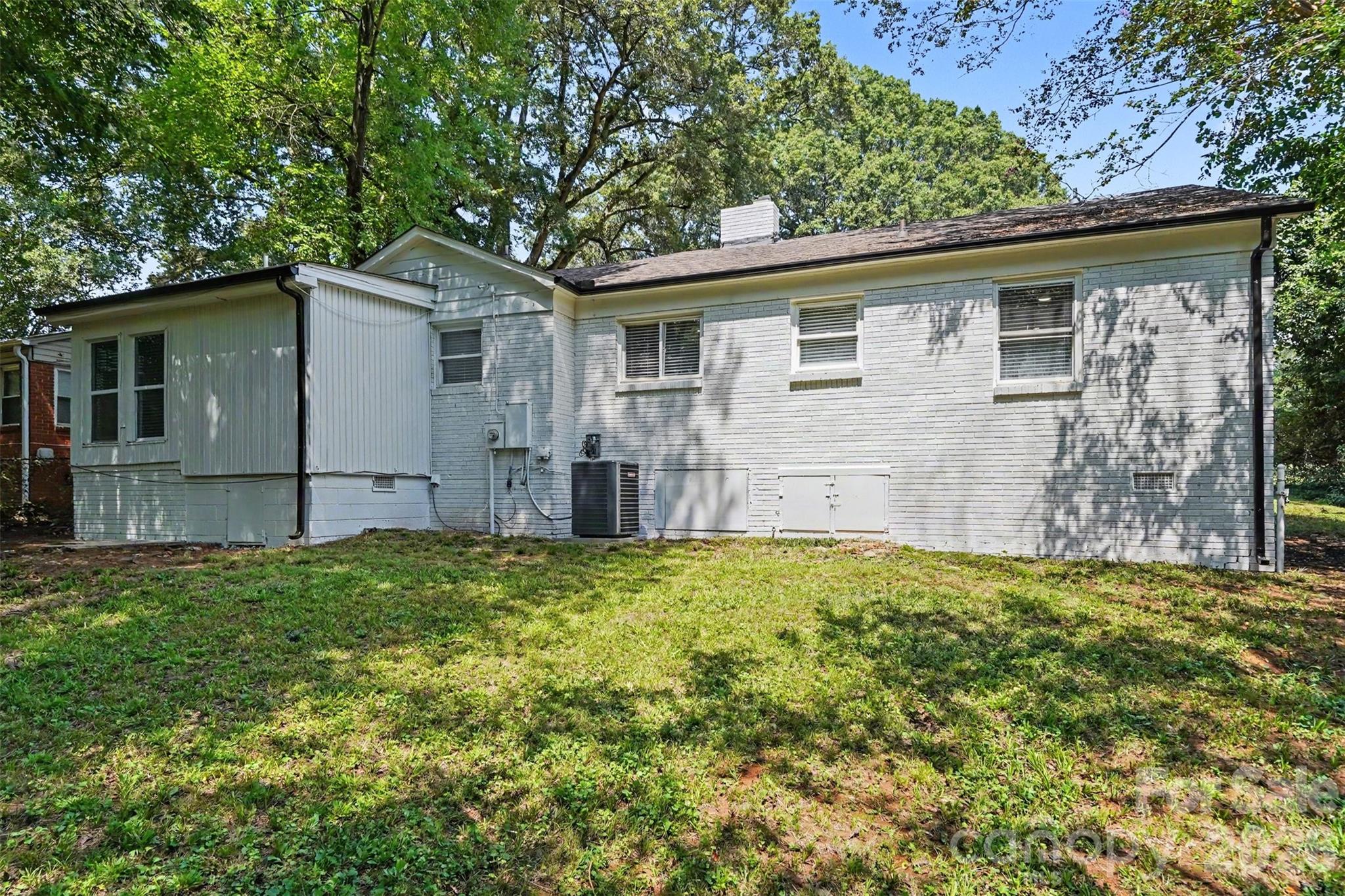 2728 Arnold Drive — Charlotte