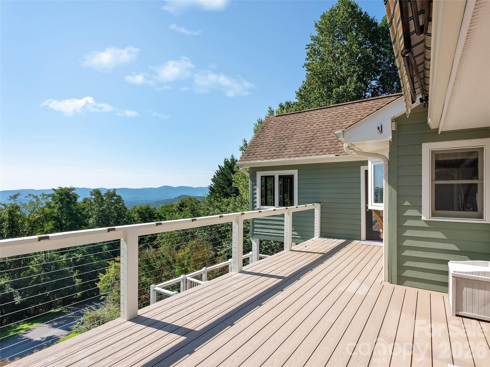 288 Roberts Drive — Laurel Park