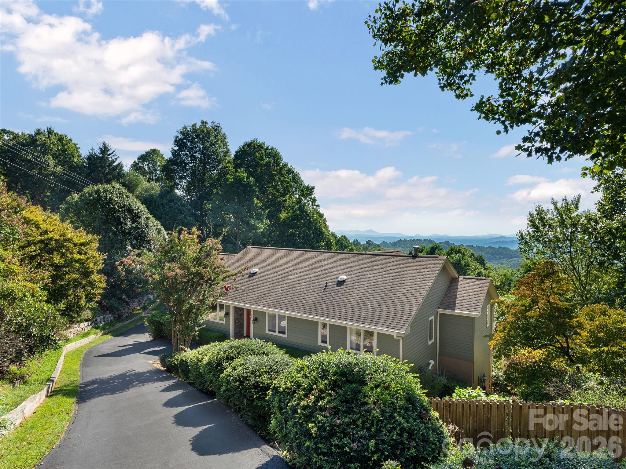 288 Roberts Drive — Laurel Park