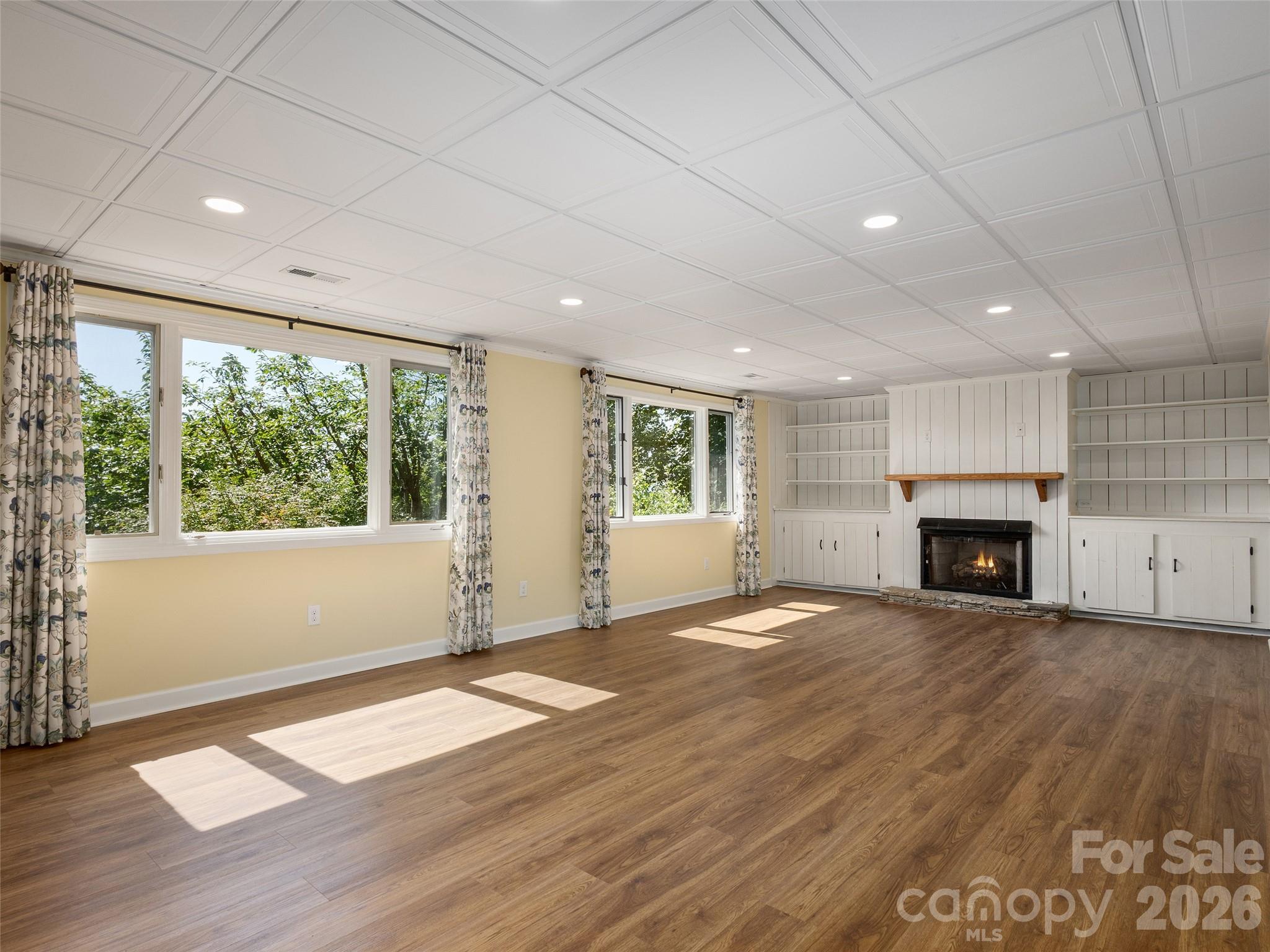 288 Roberts Drive — Laurel Park